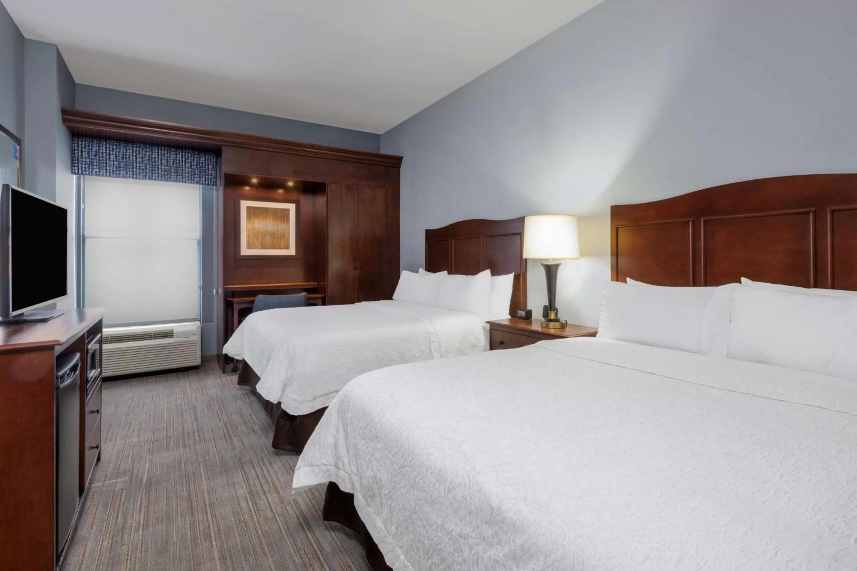 Bedroom, Bed in Hampton Inn Denver-International Airport