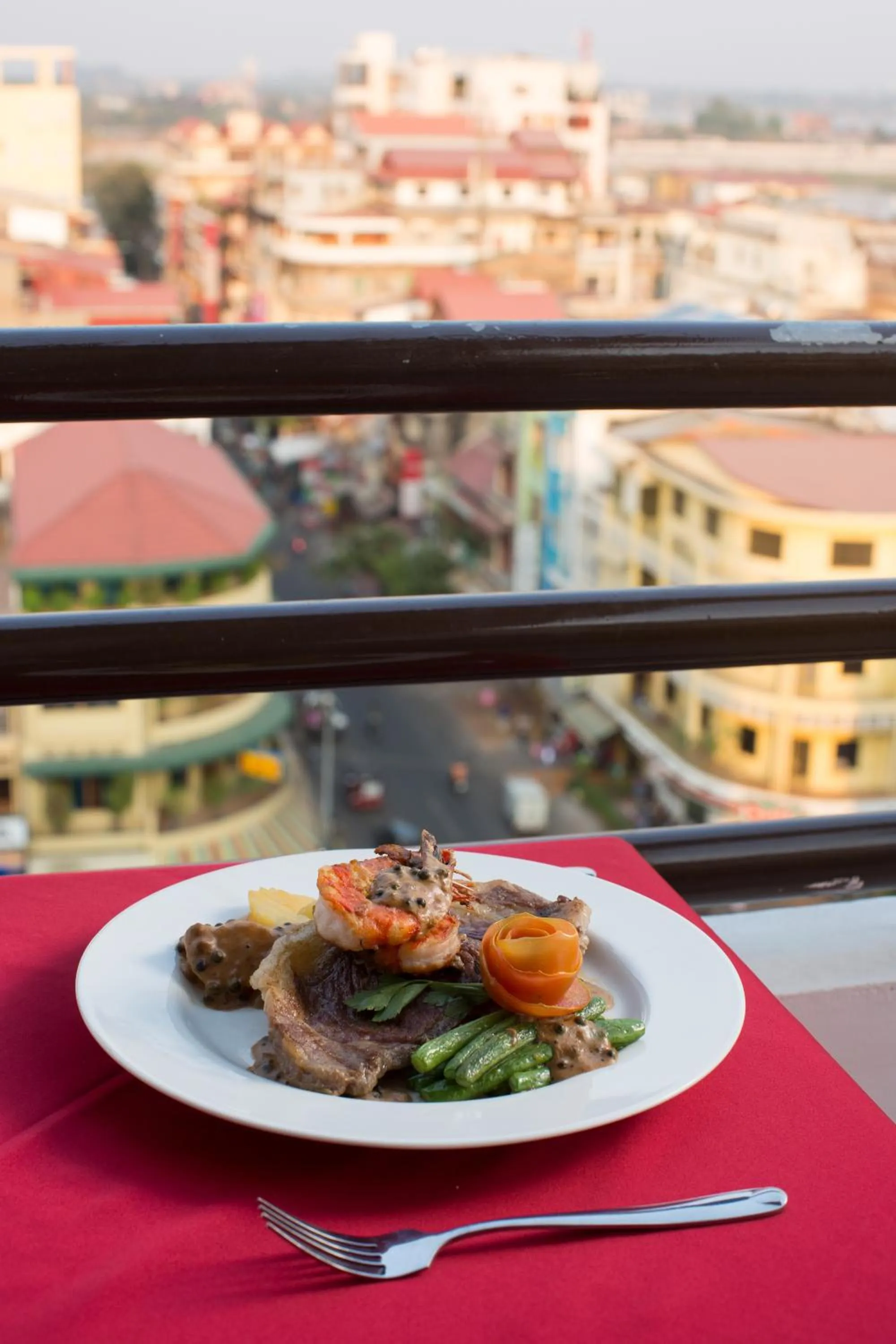 Food in Queenwood Hotel