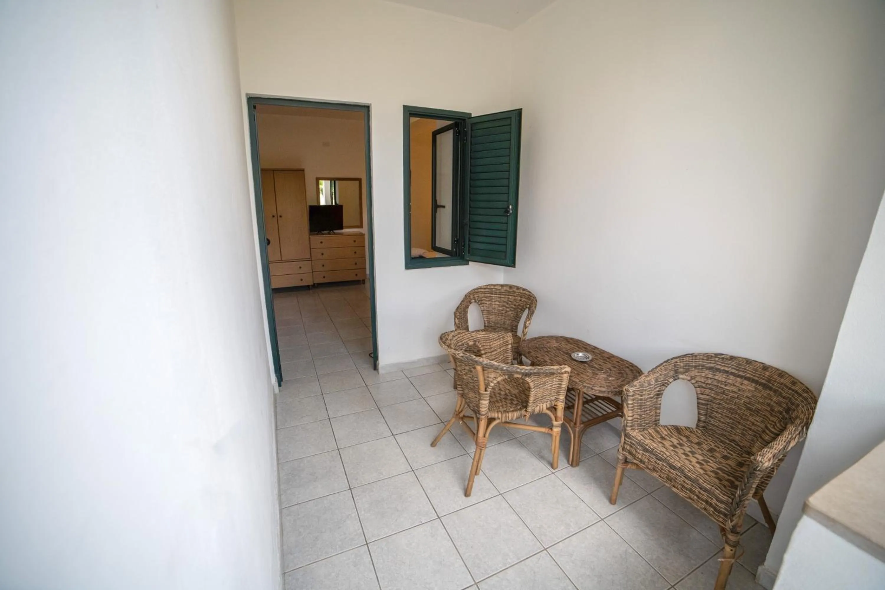 Patio in Residence New Paradise