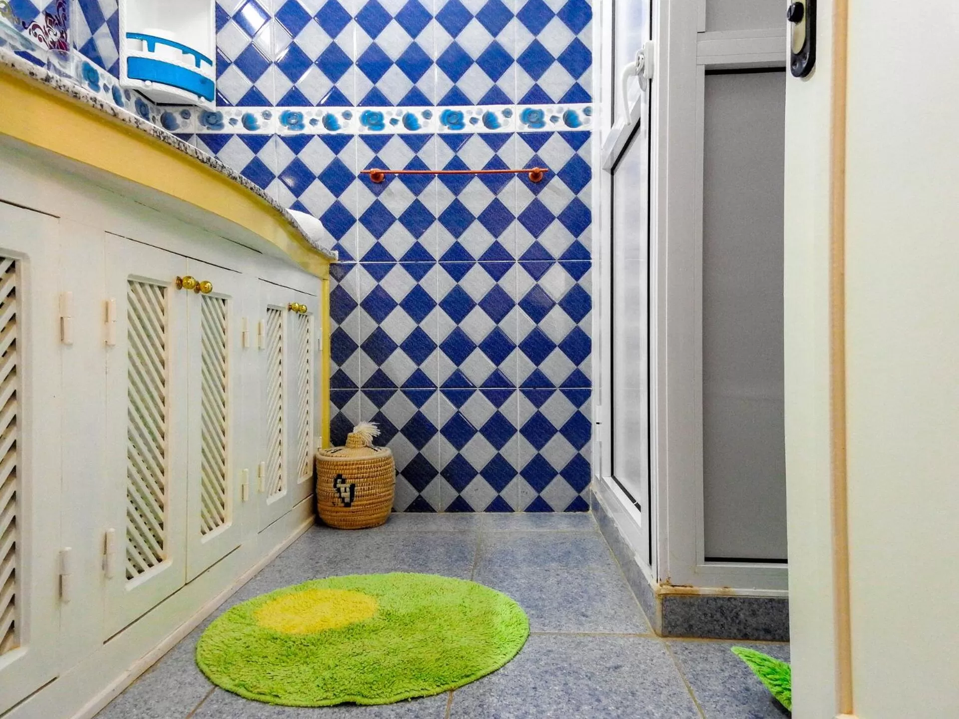 Bathroom in Le Bleu House