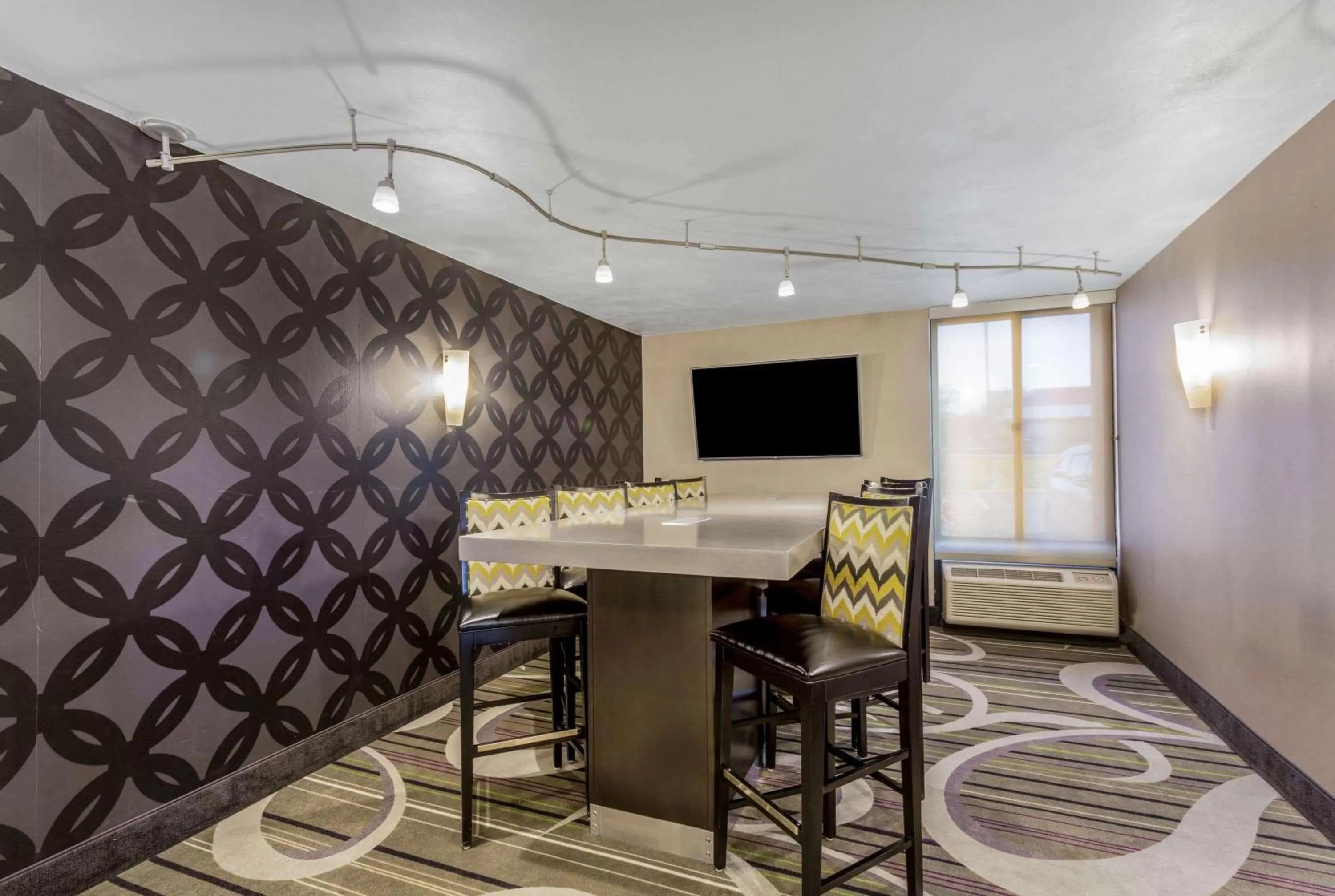 Lobby or reception in La Quinta Inn by Wyndham Binghamton - Johnson City