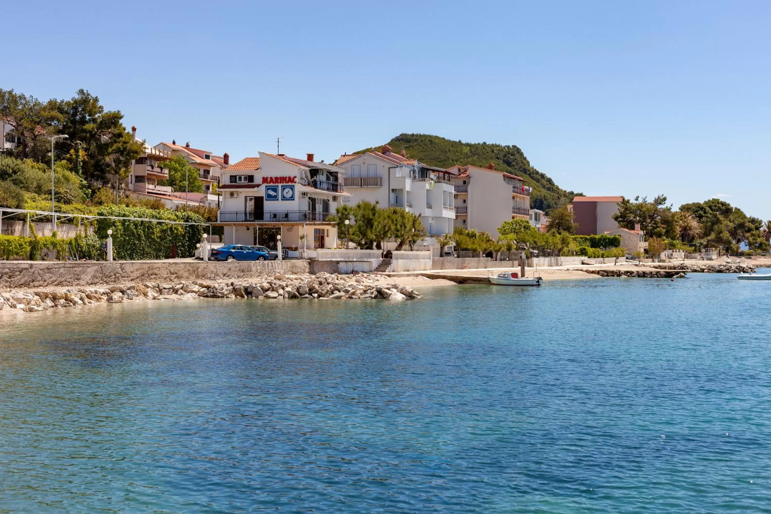 Property Building in Rooms Marinac