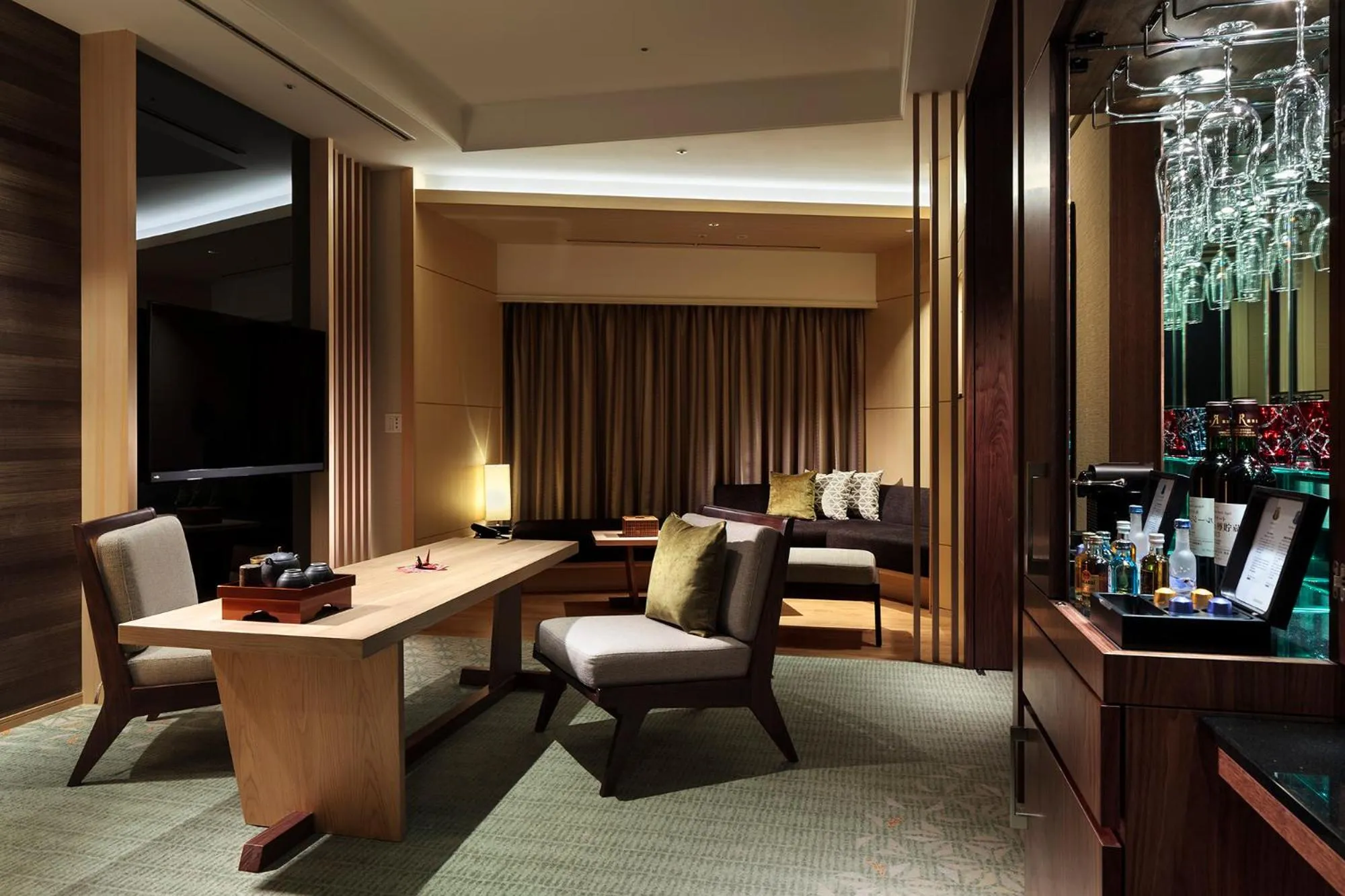 Living room in Hotel Gajoen Tokyo