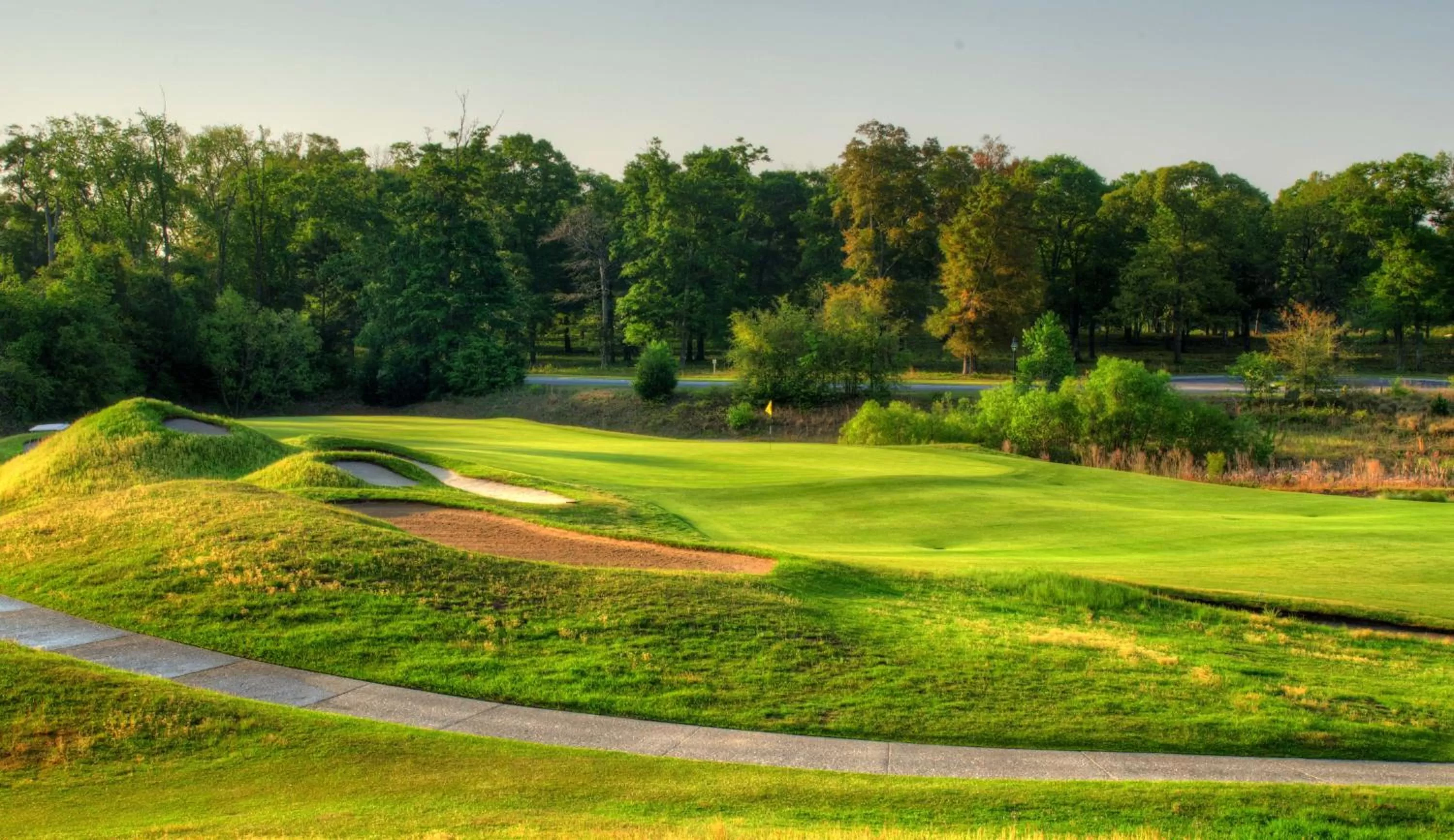 Golfcourse in Barefoot Resort Golf & Yacht Club Villas