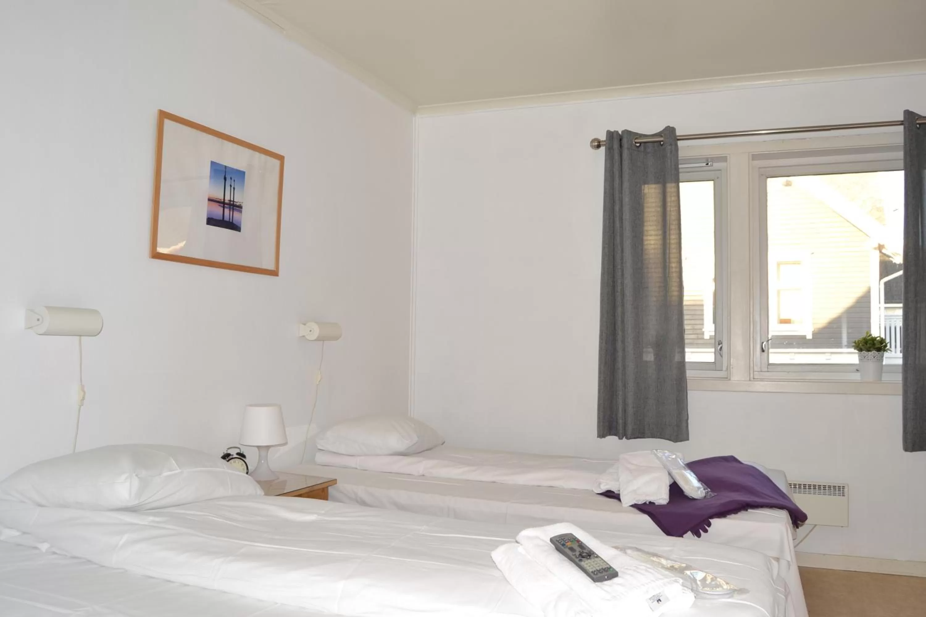 Bathroom, Bed in Stavanger Bed & Breakfast