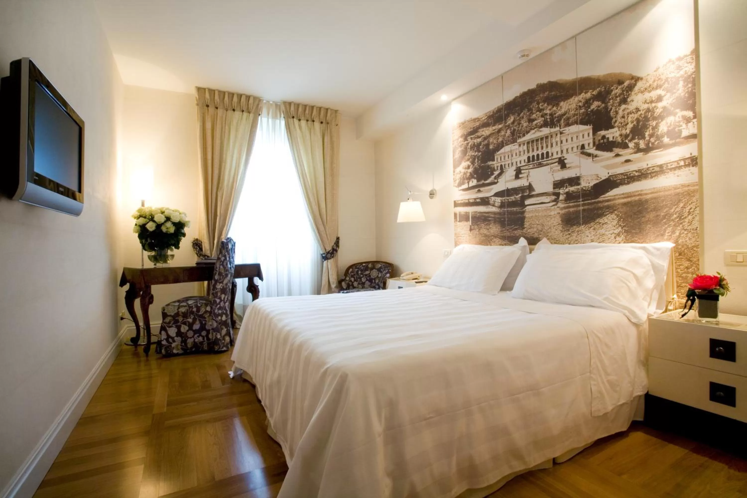 Photo of the whole room, Bed in Albergo Terminus