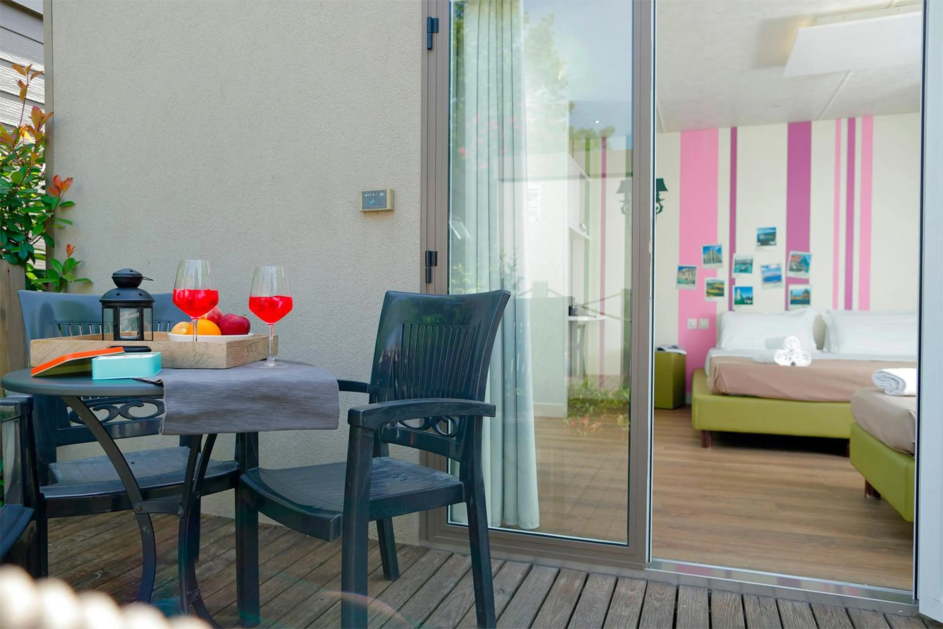 Patio, Bed in hu Roma Camping In Town