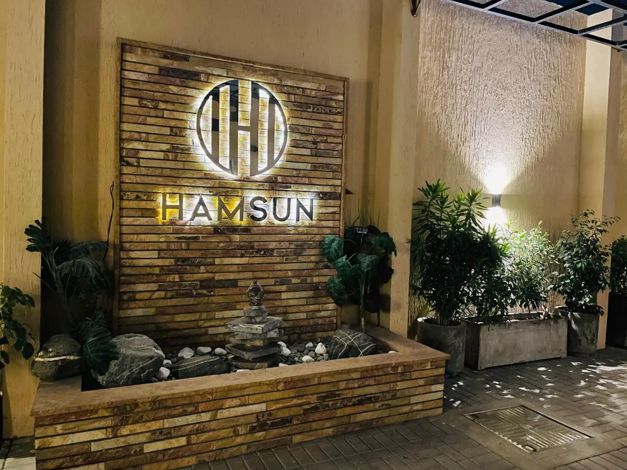 Deluxe Double Room in Hamsun Shahrah-e-Faisal Deluxe Double Room in Hamsun Shahrah-e-Faisal