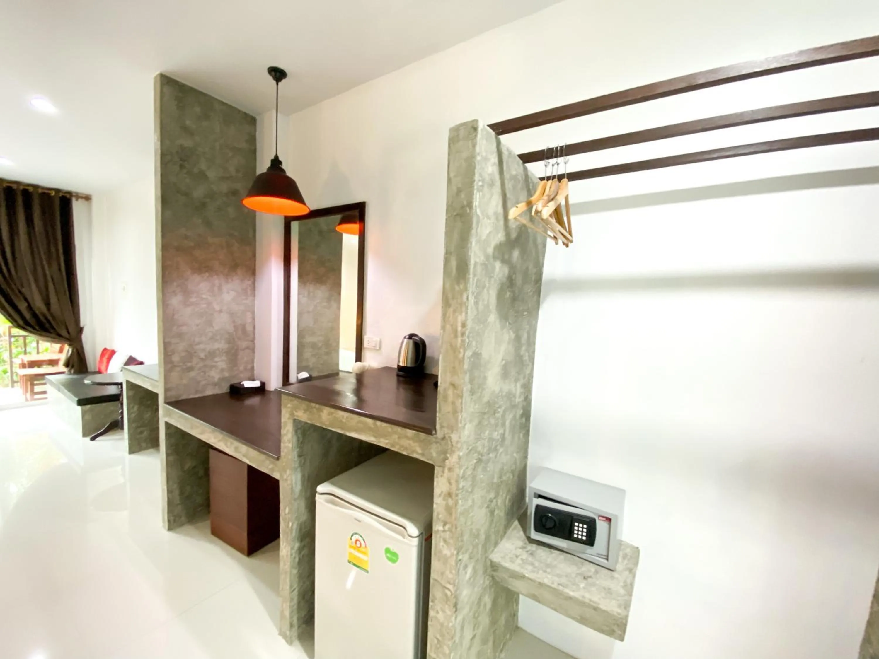 TV and multimedia in Hatzanda Lanta Resort - SHA Extra Plus