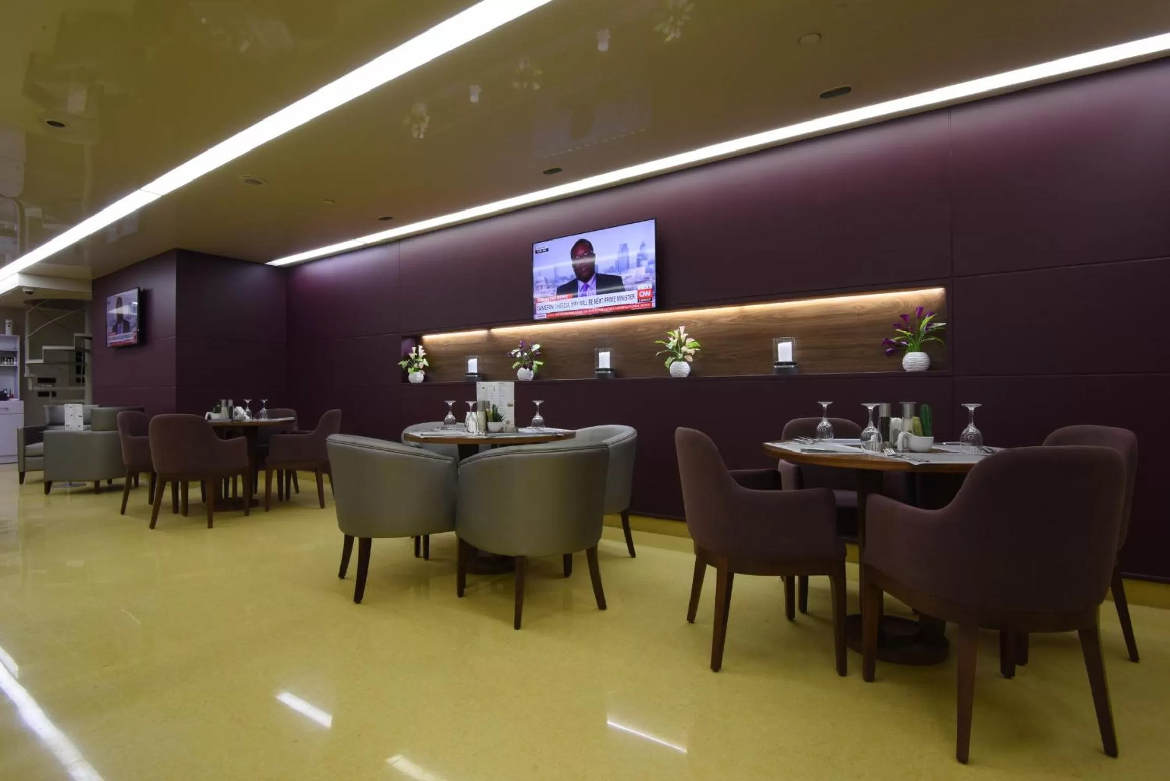 Lounge or bar in Ramada by Wyndham Downtown Beirut