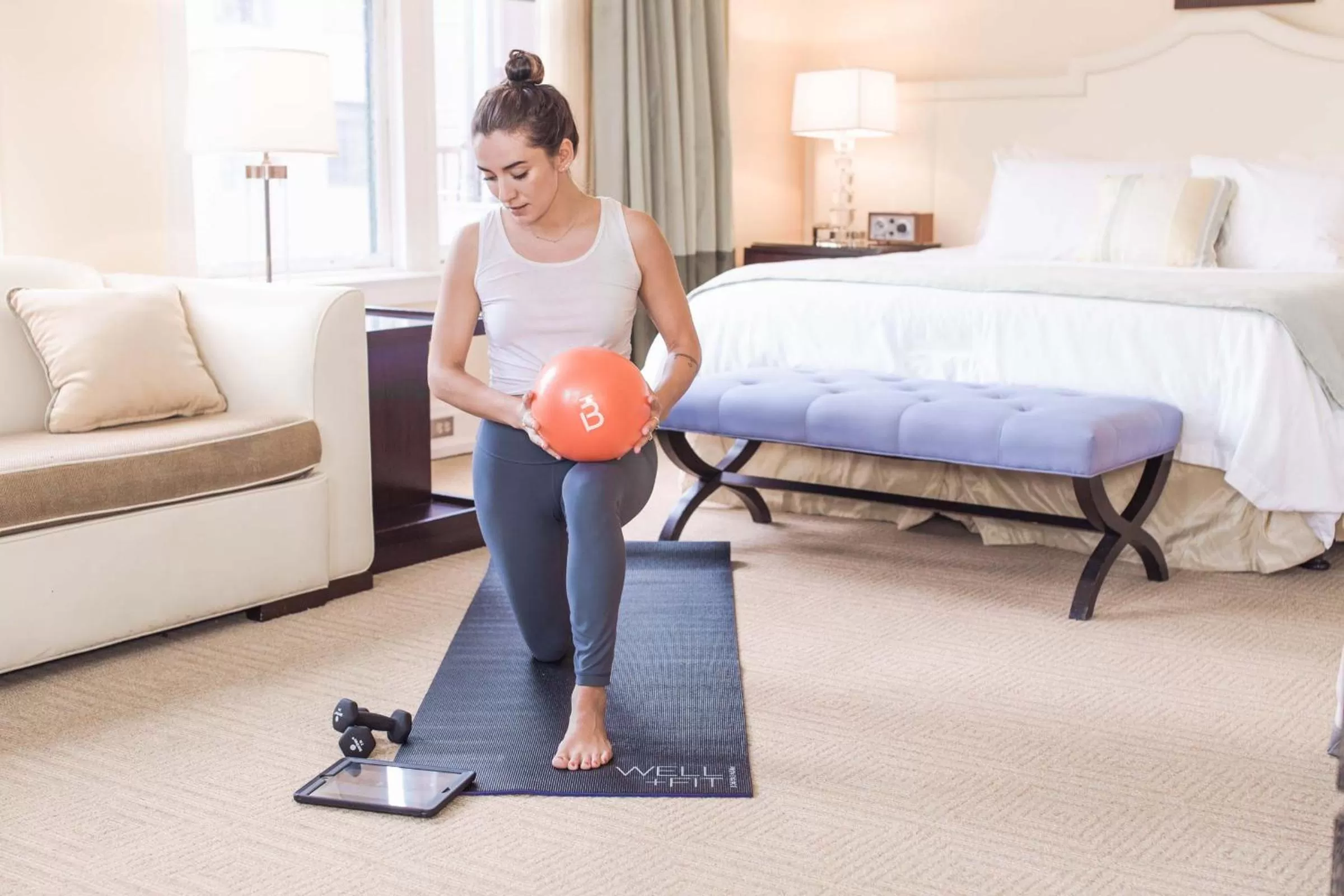 Activities, Bed in Hotel DeLuxe