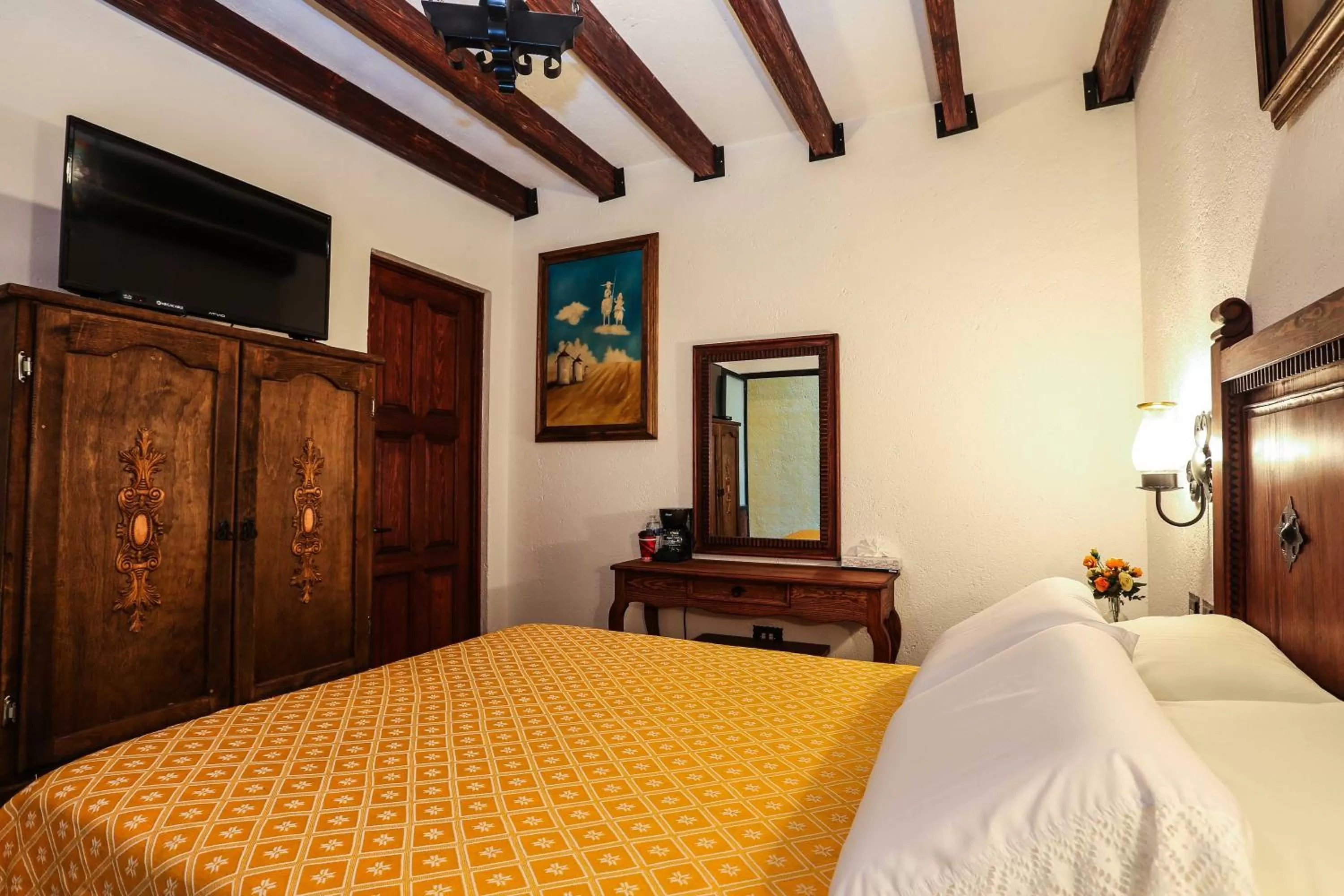 Bedroom, Bed in El mesón del Quijote