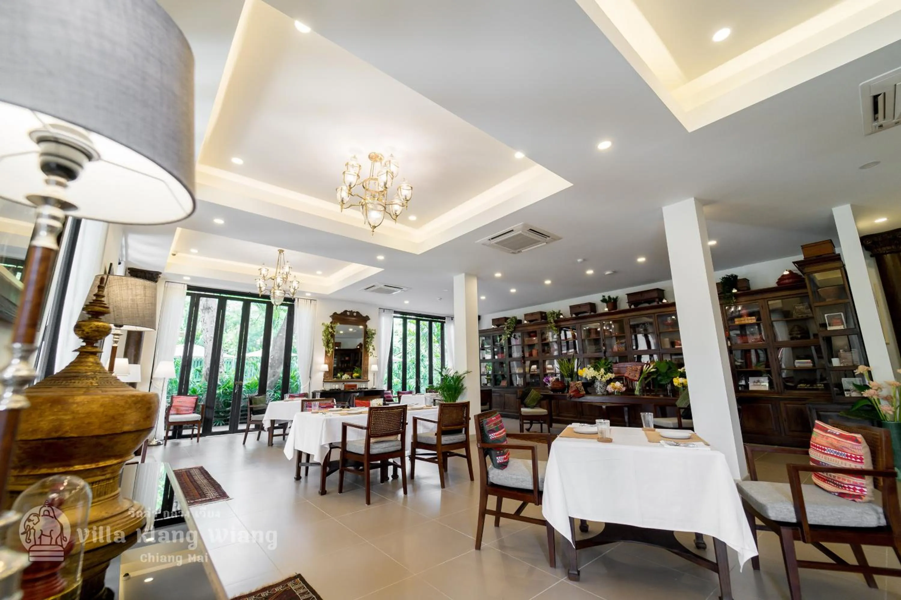 Dining area in Villa Klang Wiang