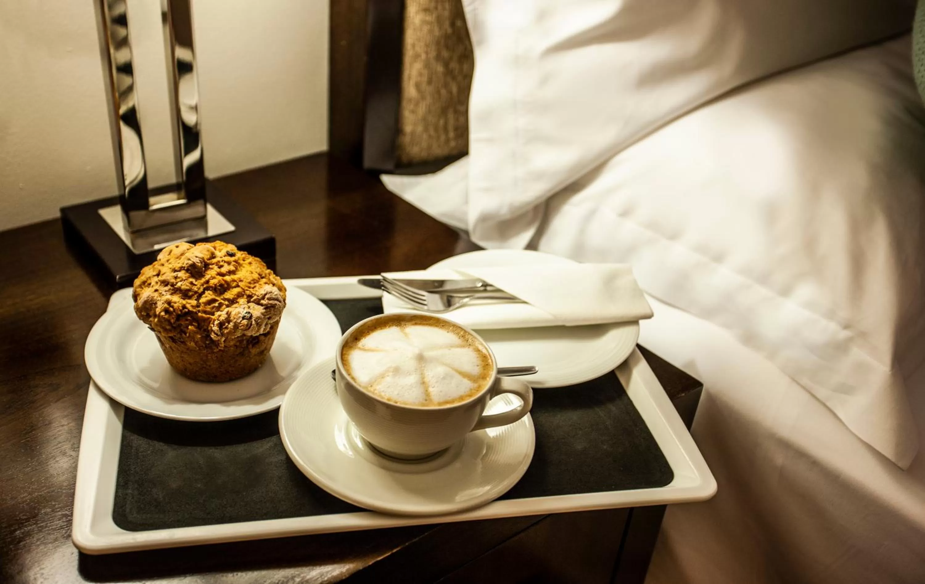 Coffee/tea facilities, Bed in Avani Lesotho Hotel & Casino