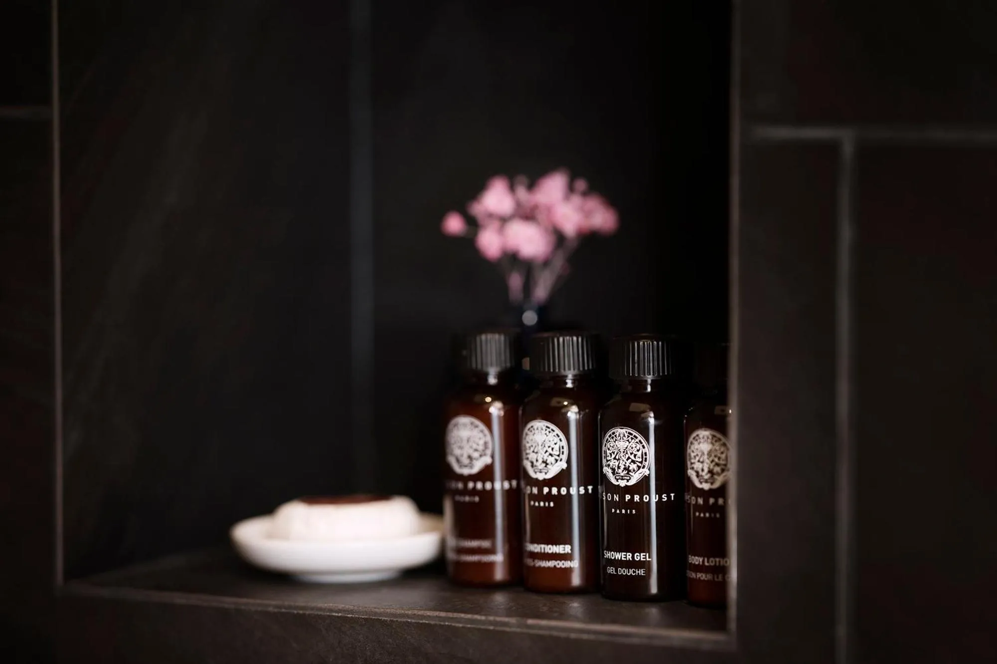 Bathroom in Maison Proust, Hotel & Spa La Mer