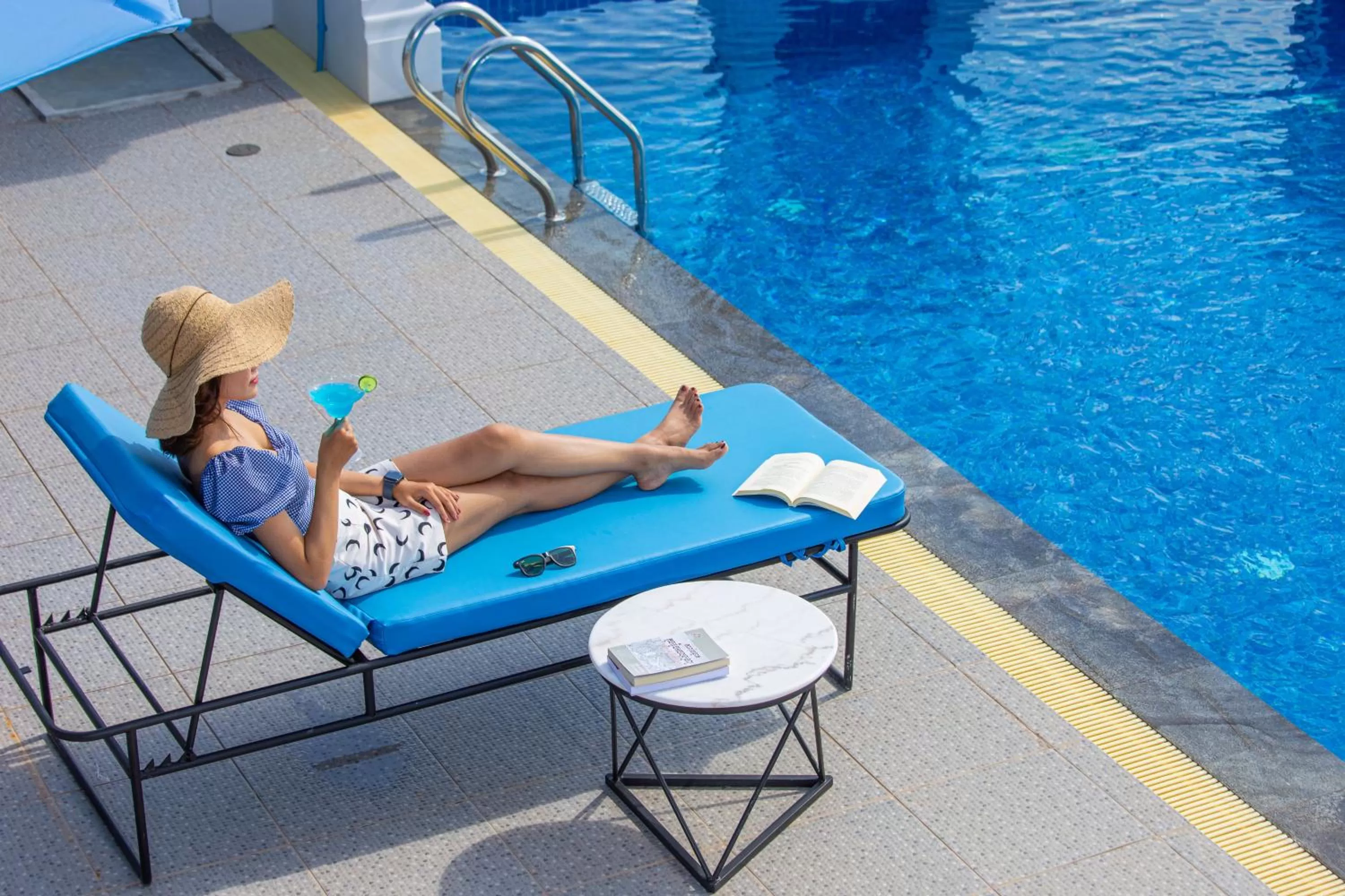 Swimming Pool in Homewood Hotel