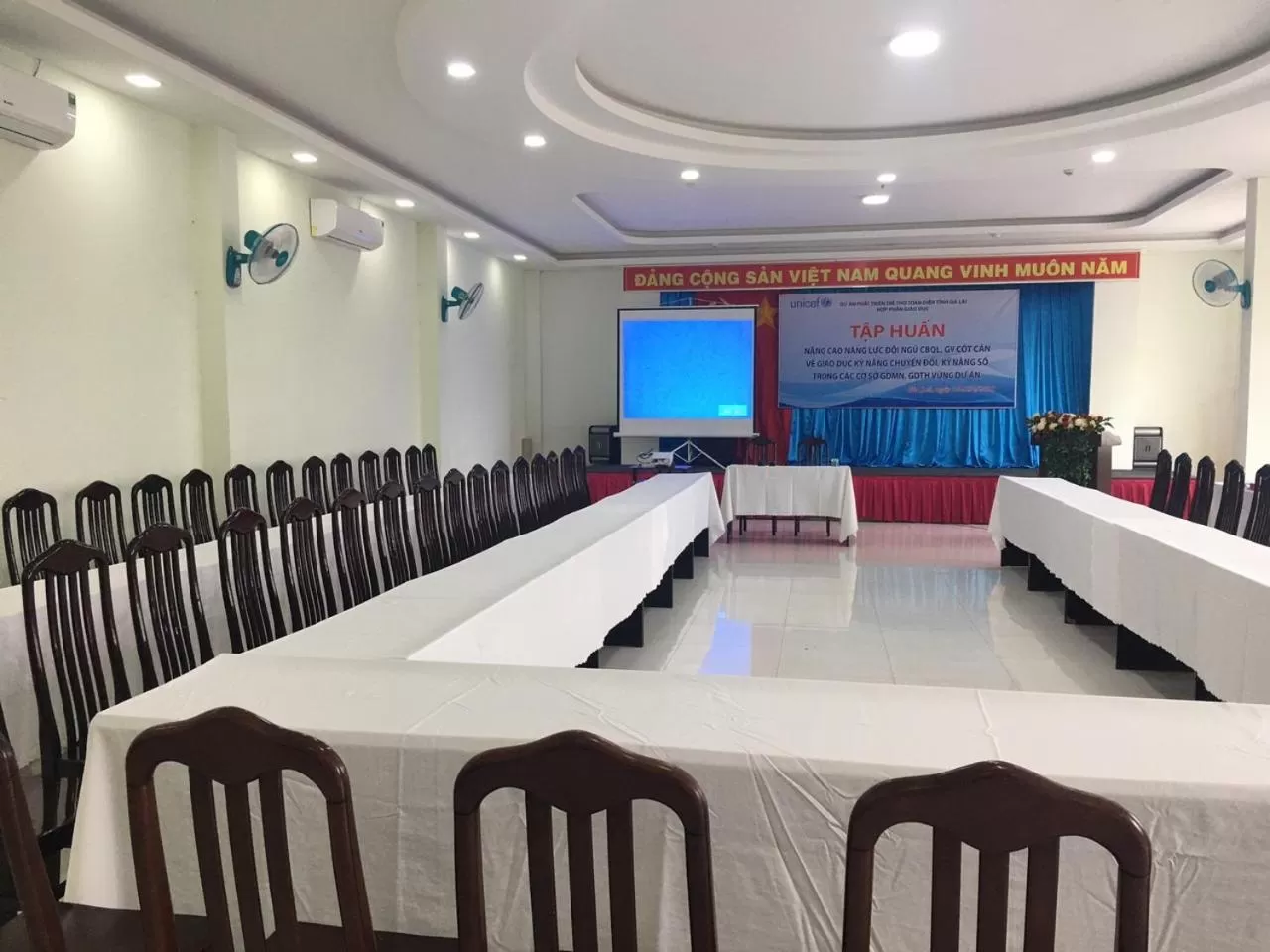 Cong Doan Gia Lai Hotel