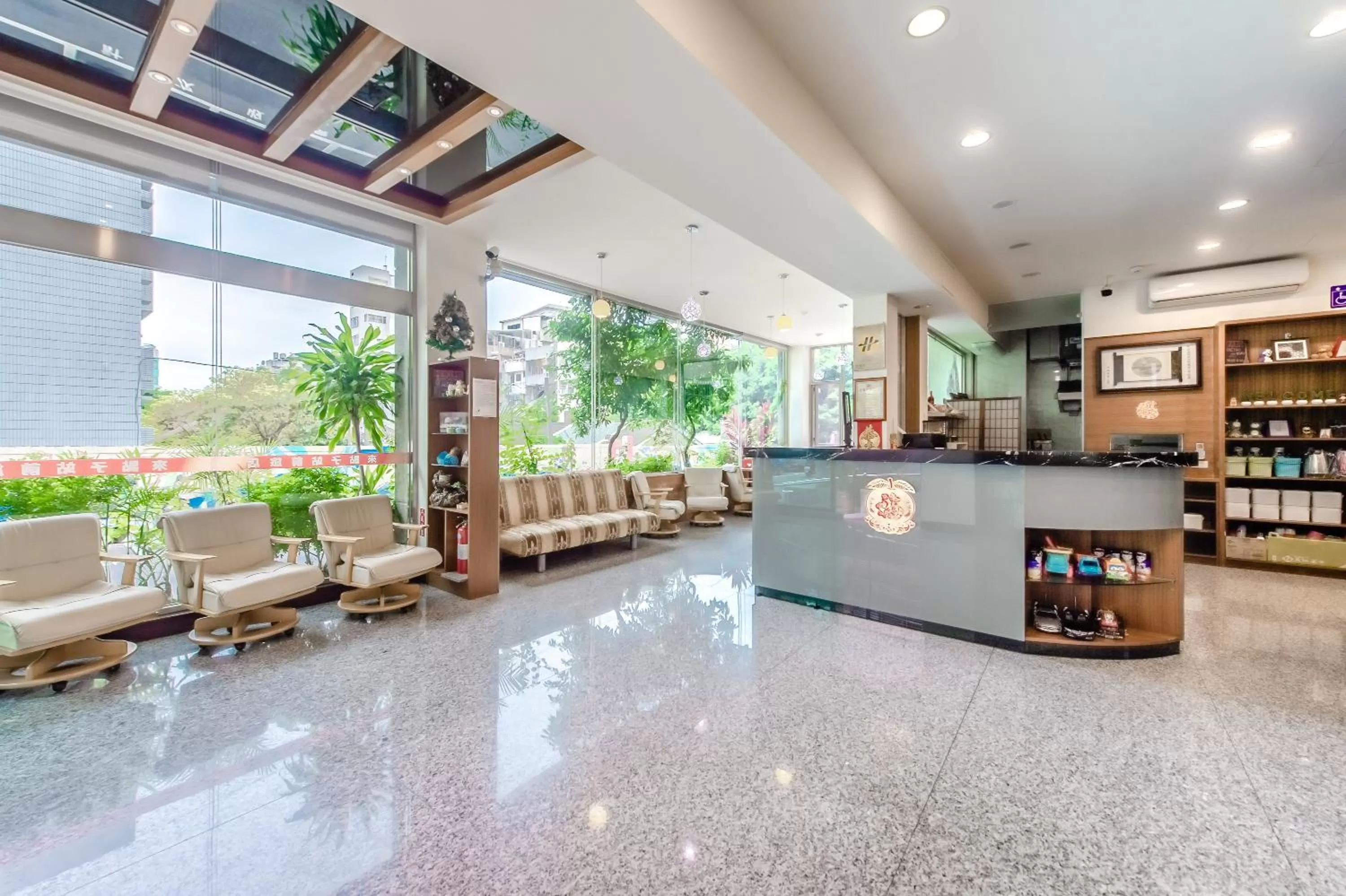 On site in lightness Station Inn