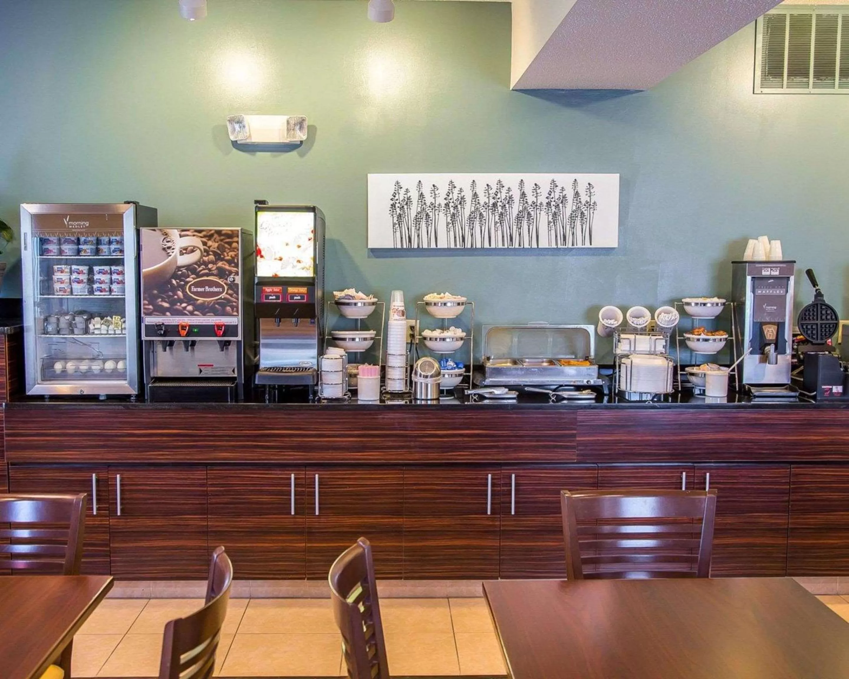 Restaurant/places to eat in Sleep Inn & Suites Davenport - Quad Cities