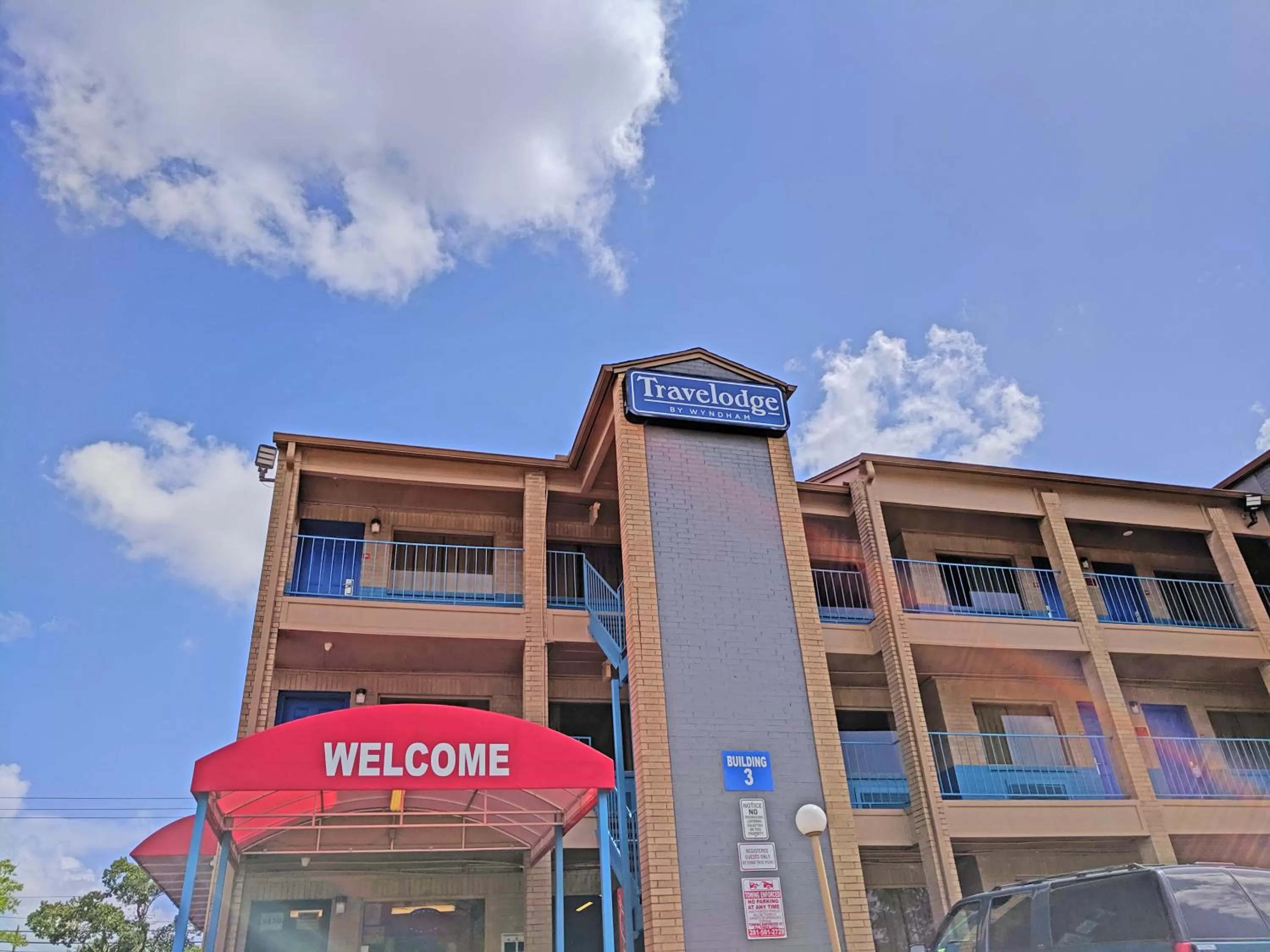 Property building in Travelodge by Wyndham Houston Hobby Airport