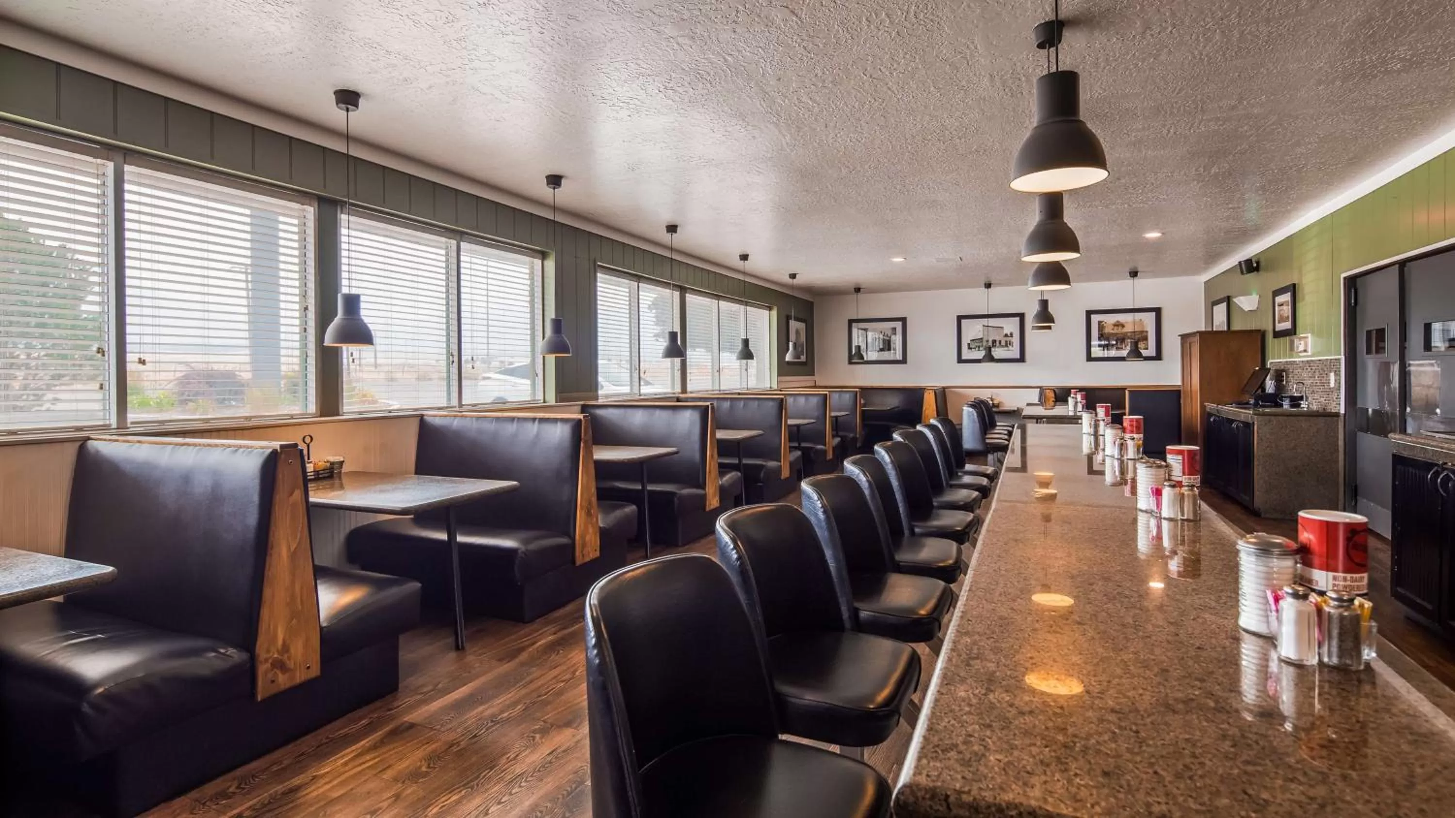 Restaurant/places to eat in Best Western Paradise Inn & Resort