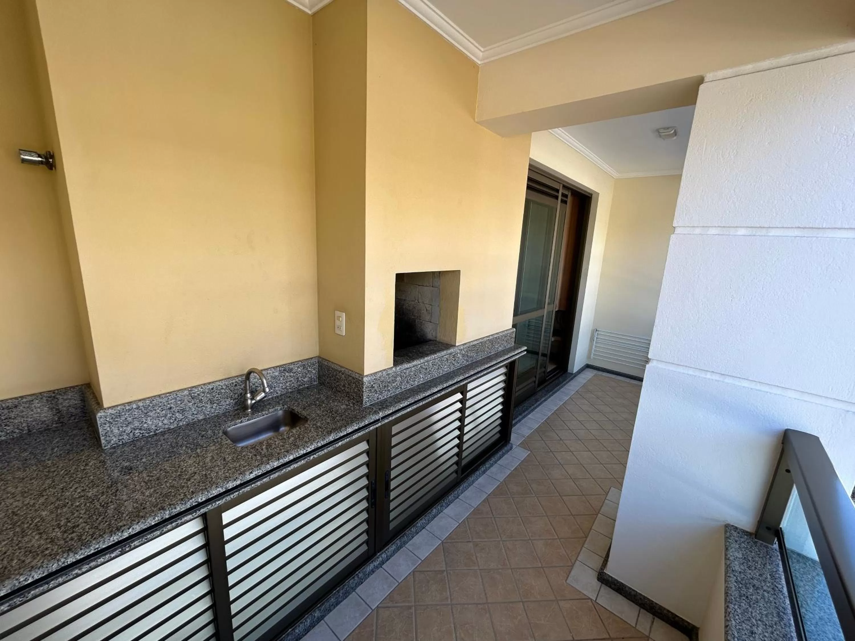 Balcony/Terrace in Golfinhos Apart Hotel