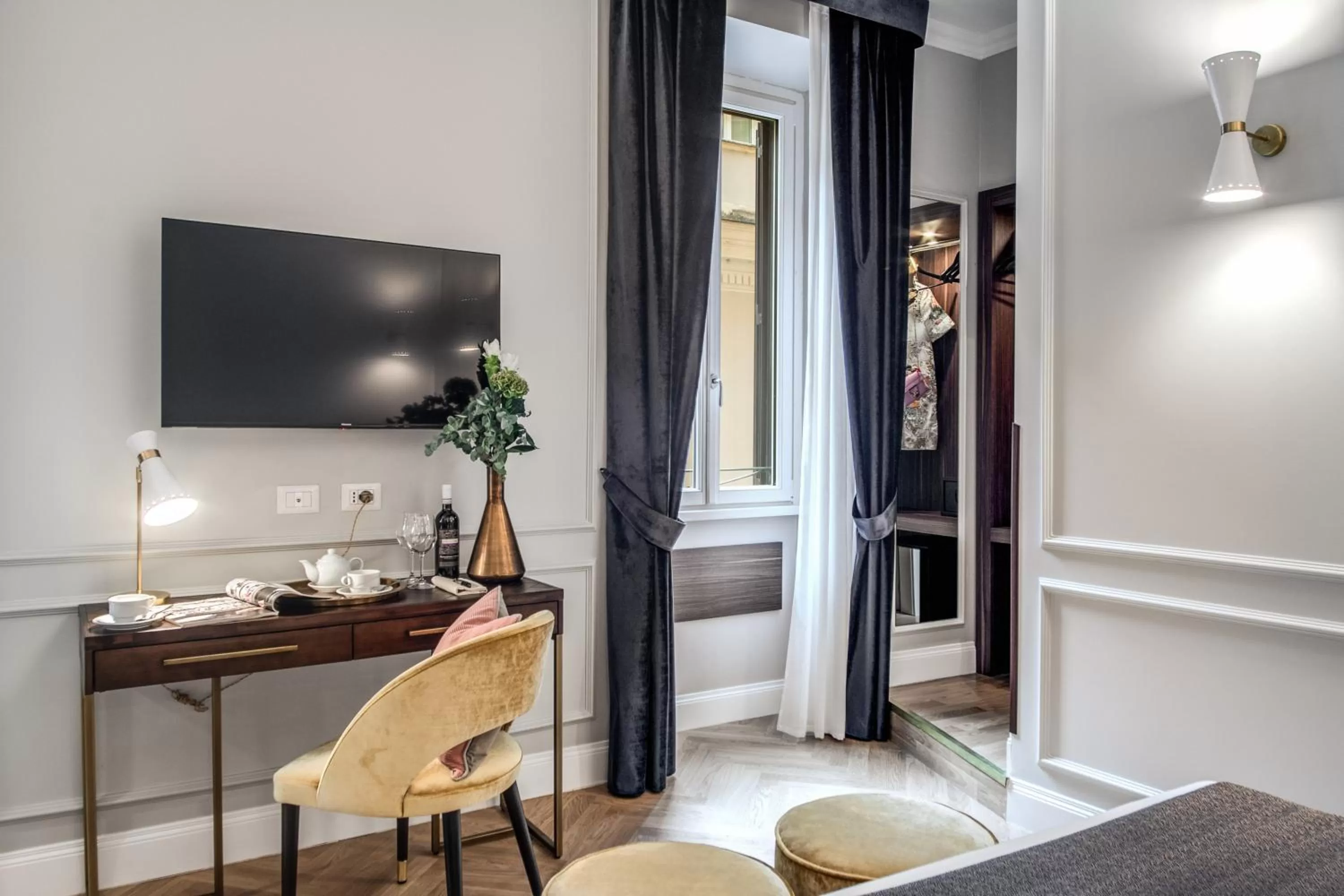 TV and multimedia, Bed in Tree Charme Augusto Boutique Hotel