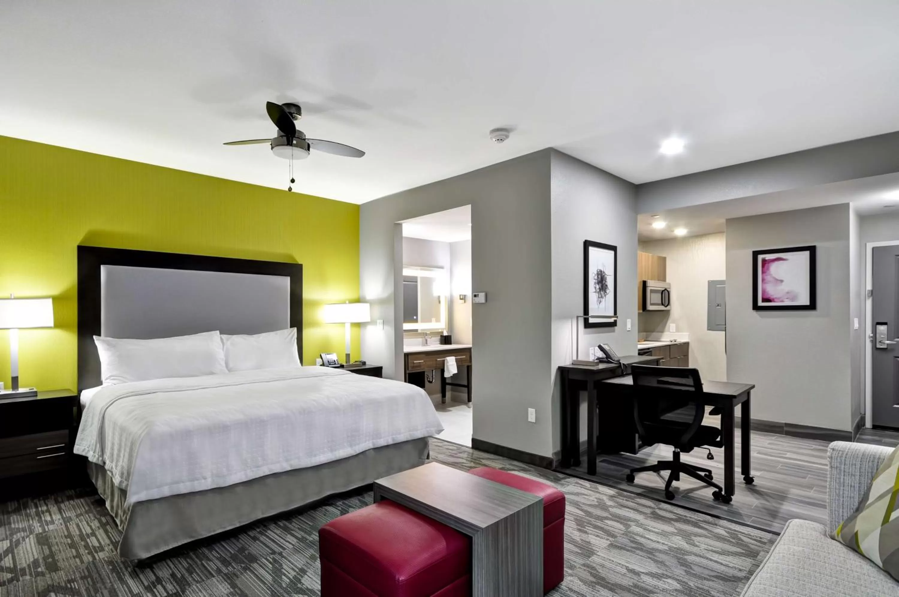 King Suite - Non-Smoking in Homewood Suites by Hilton Tyler