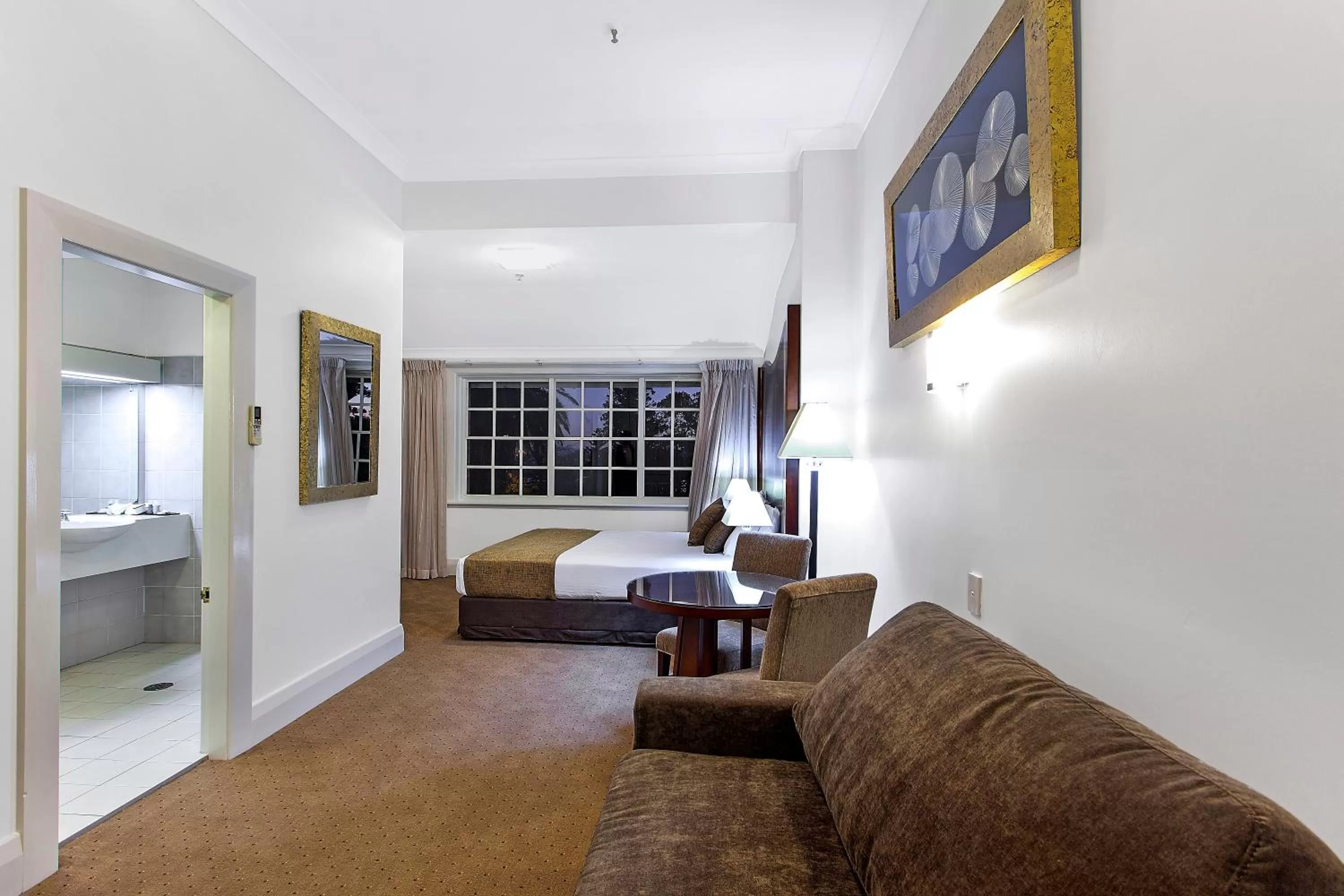 Bedroom in Mercure Maitland Monte Pio