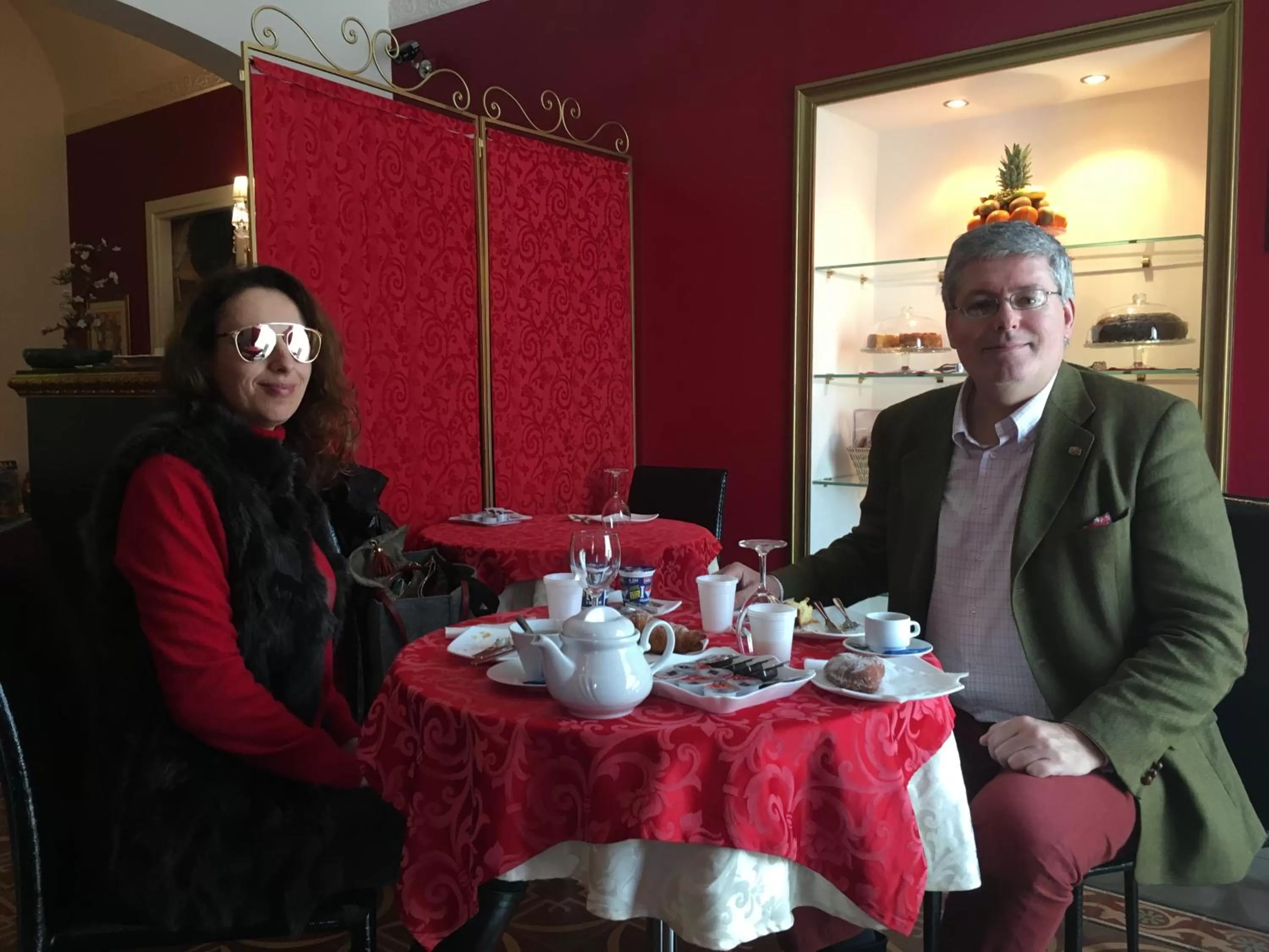 Restaurant/places to eat in Duca di Uzeda Bed and Breakfast