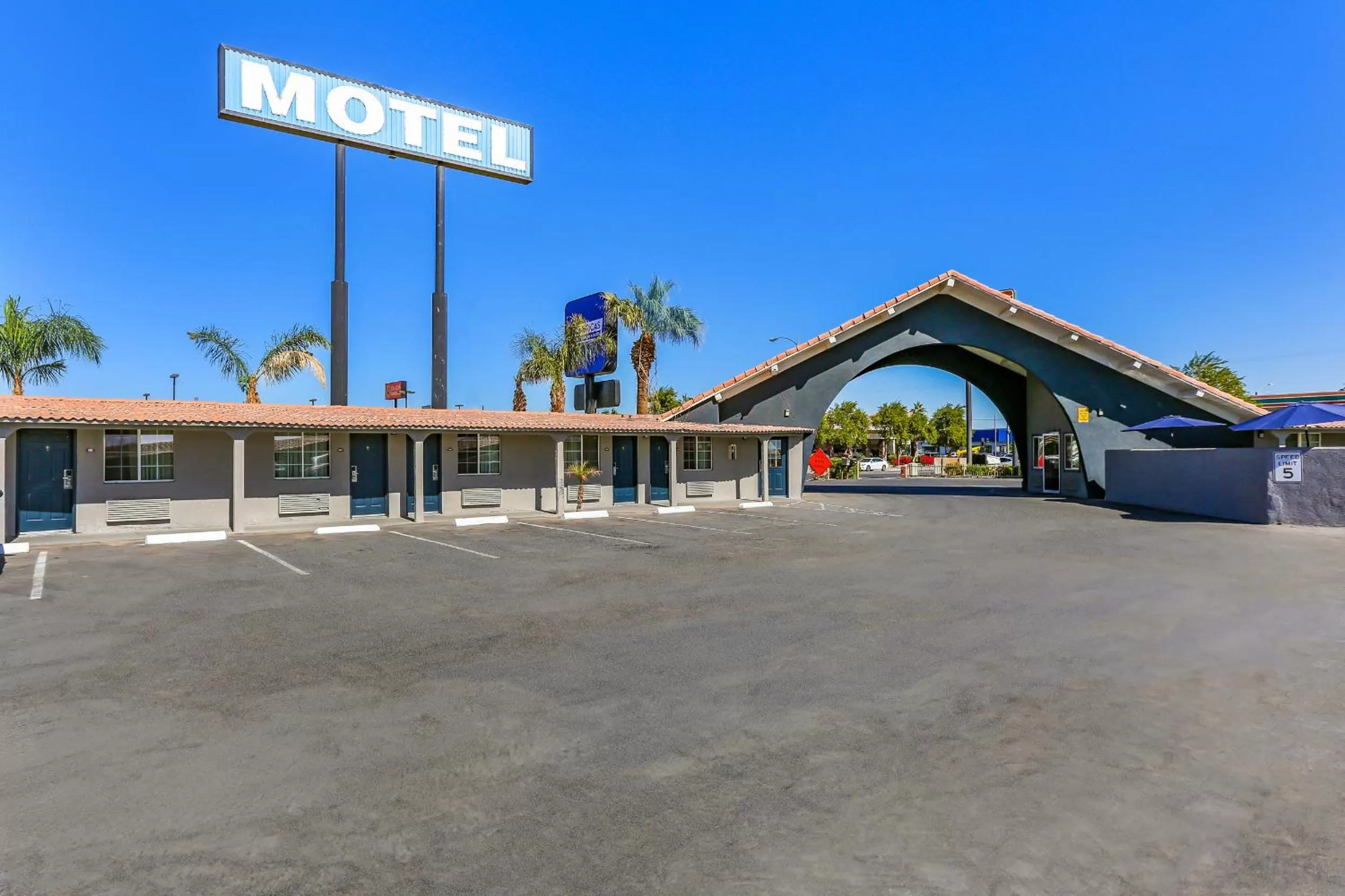 Property building in Americas Best Value Inn and Suites El Centro