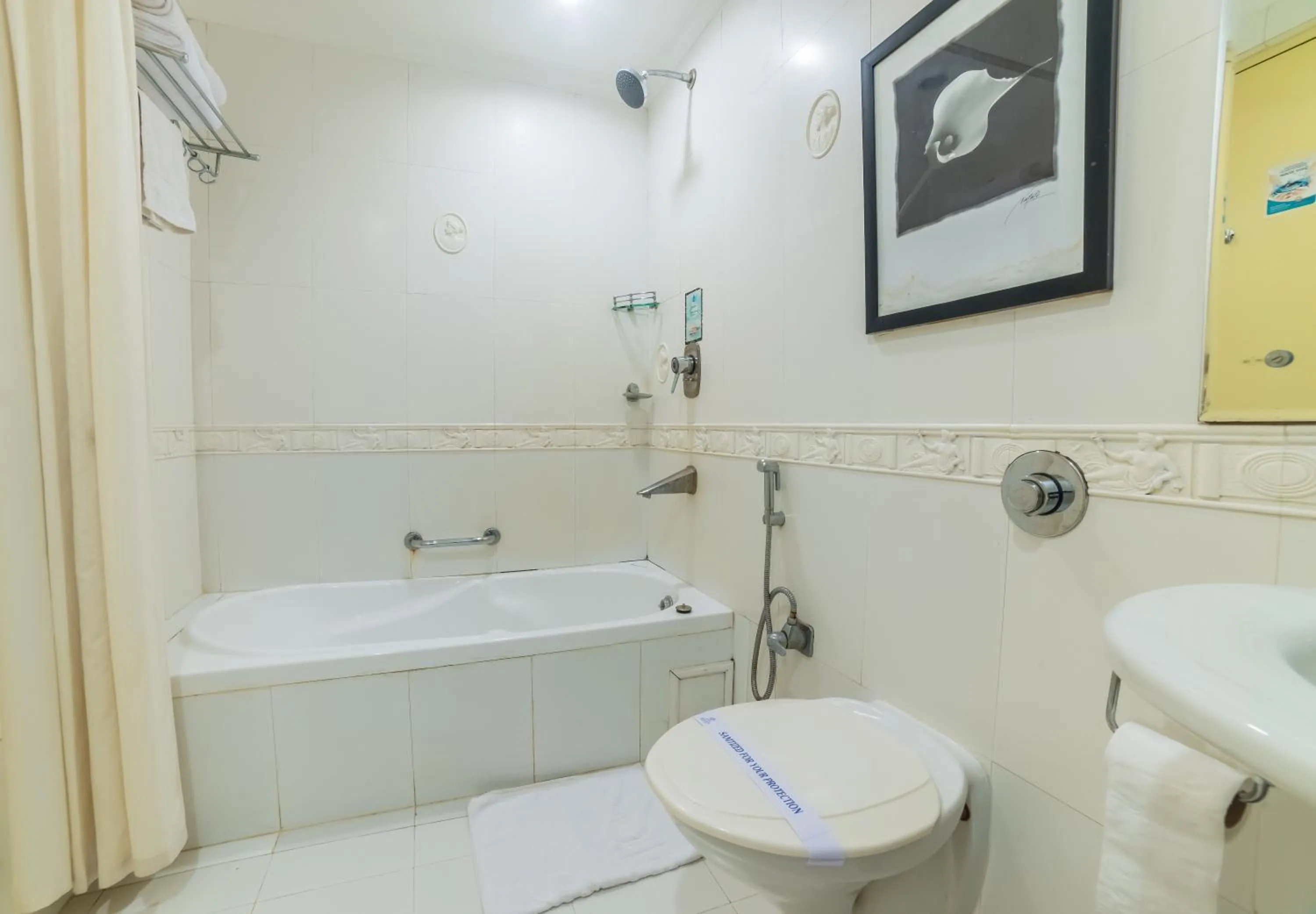 Bathroom in Hotel Hillock