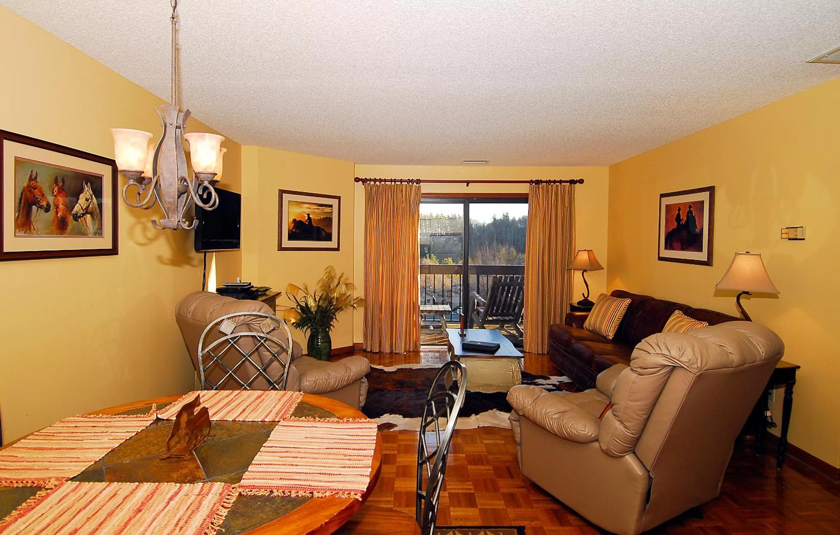 Living room in Chetola Resort Condominiums