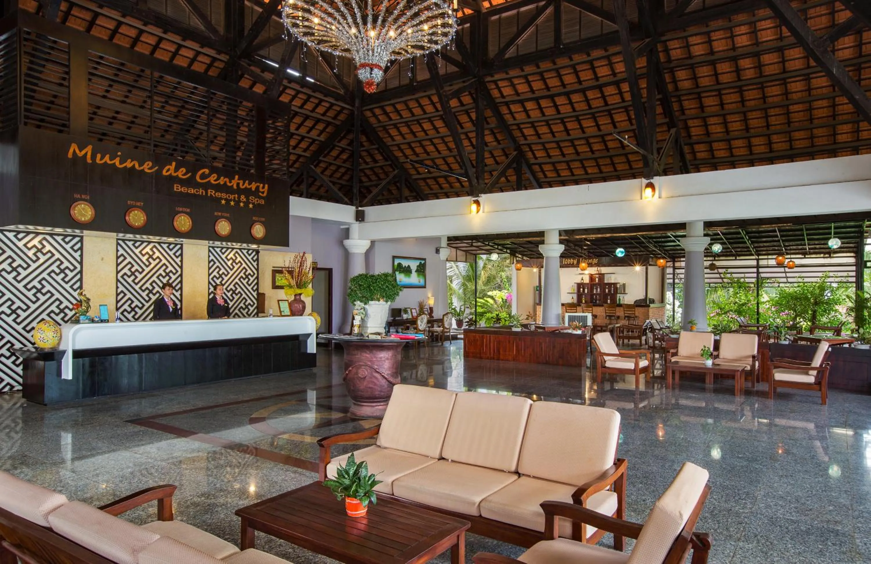 Communal lounge/ TV room in Muine Century Beach Resort & Spa