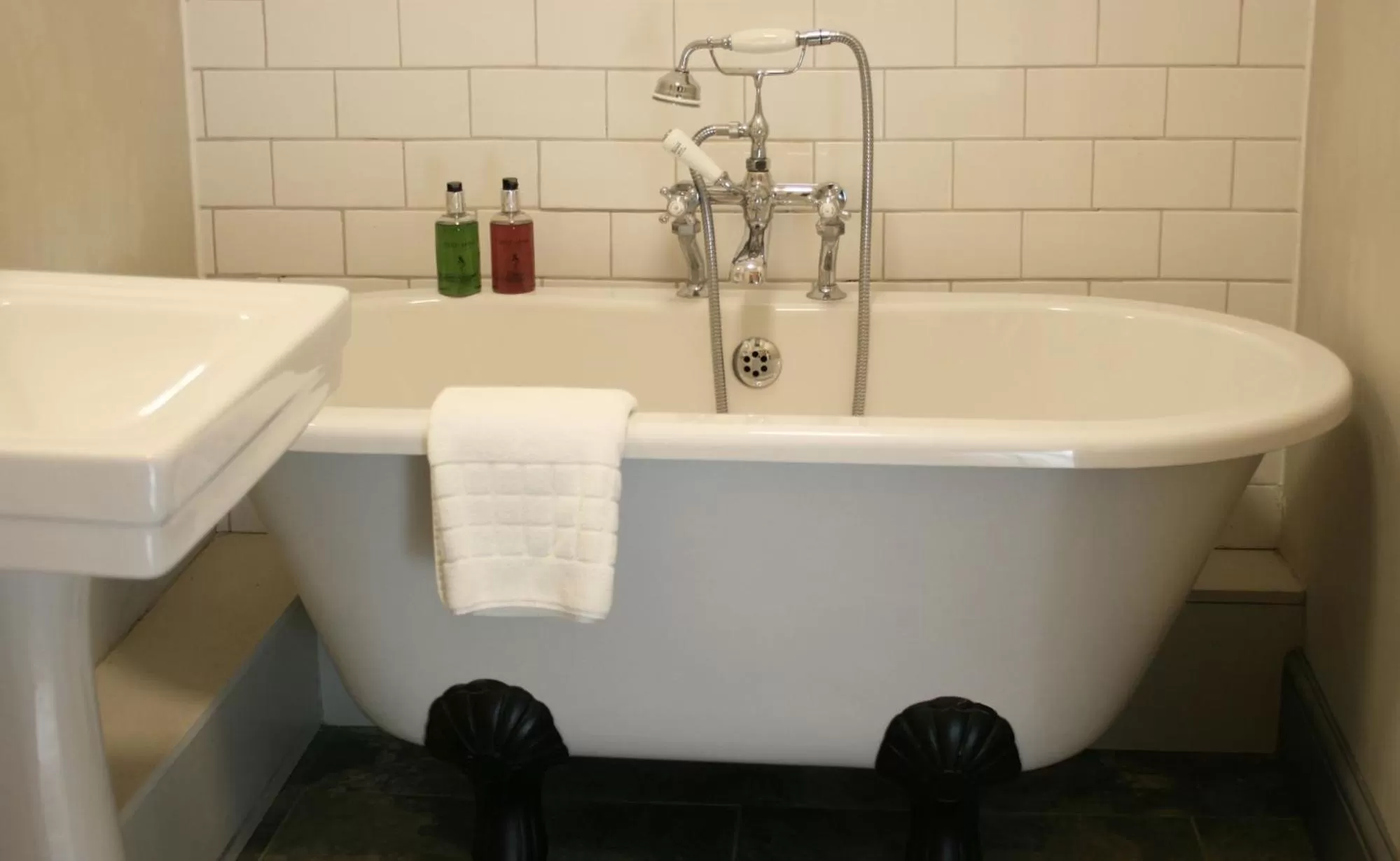 Bath in The Cross at Croscombe