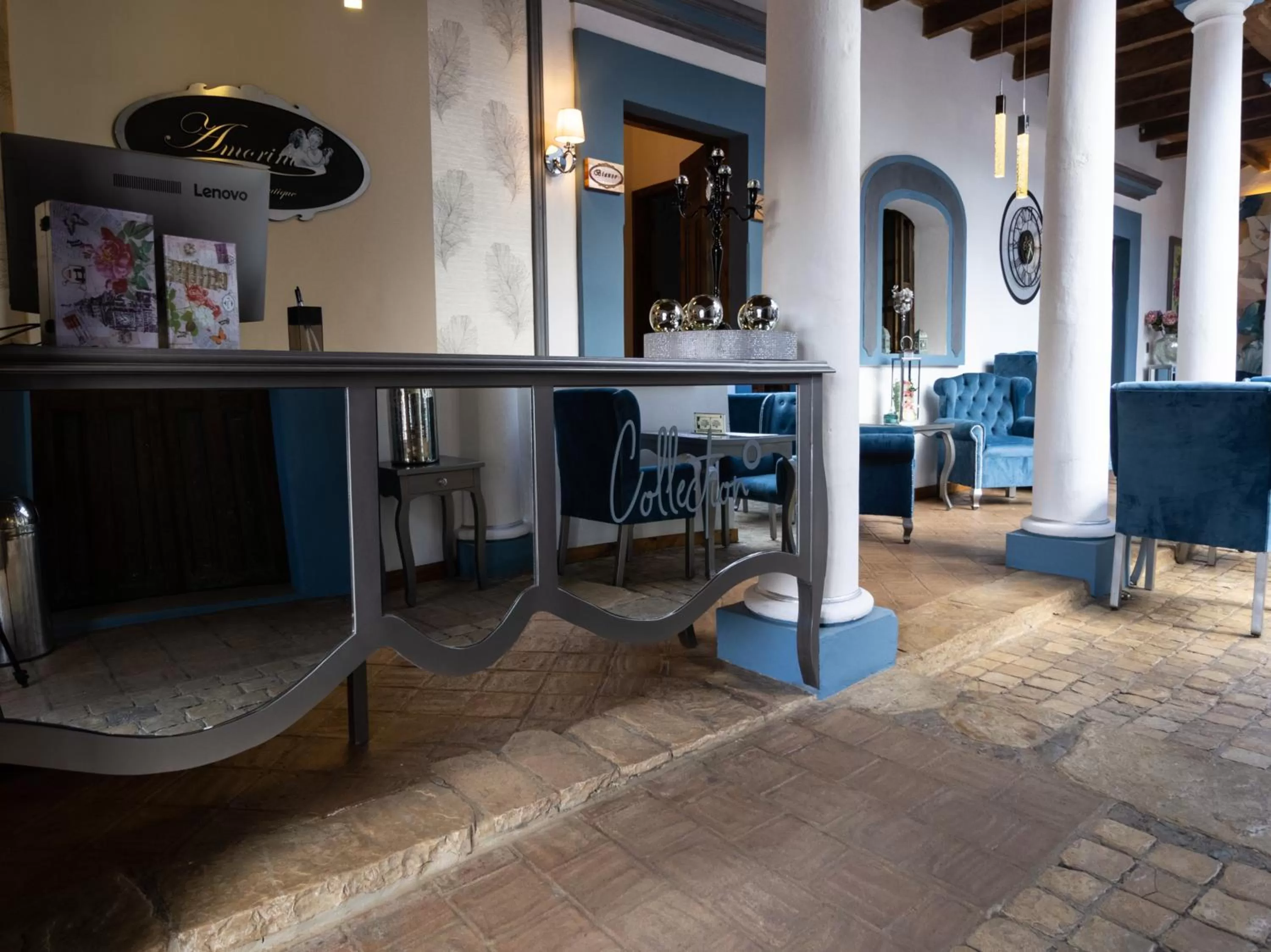 Lobby or reception, Lounge/Bar in Hotel Boutique Amorini