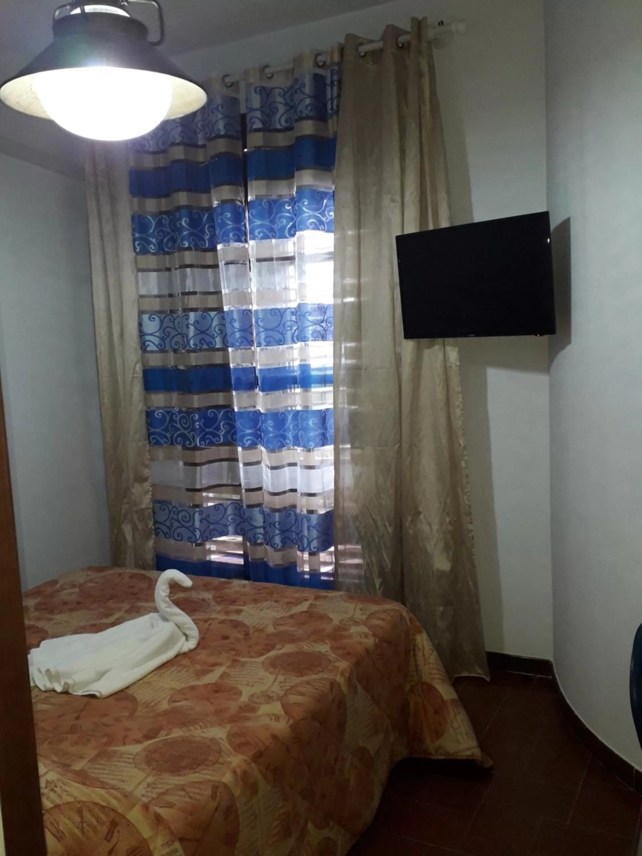 TV/Entertainment Center in Milazzo Beach