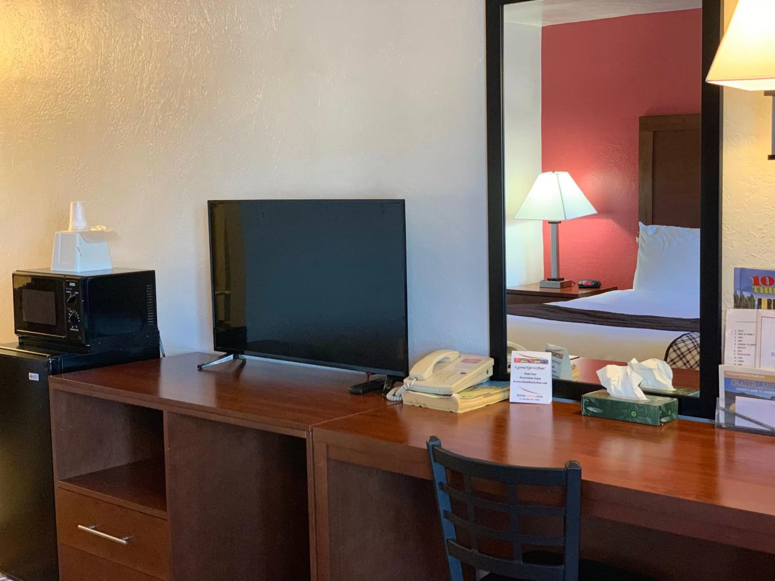 Photo of the whole room in Red Carpet Inn Medford