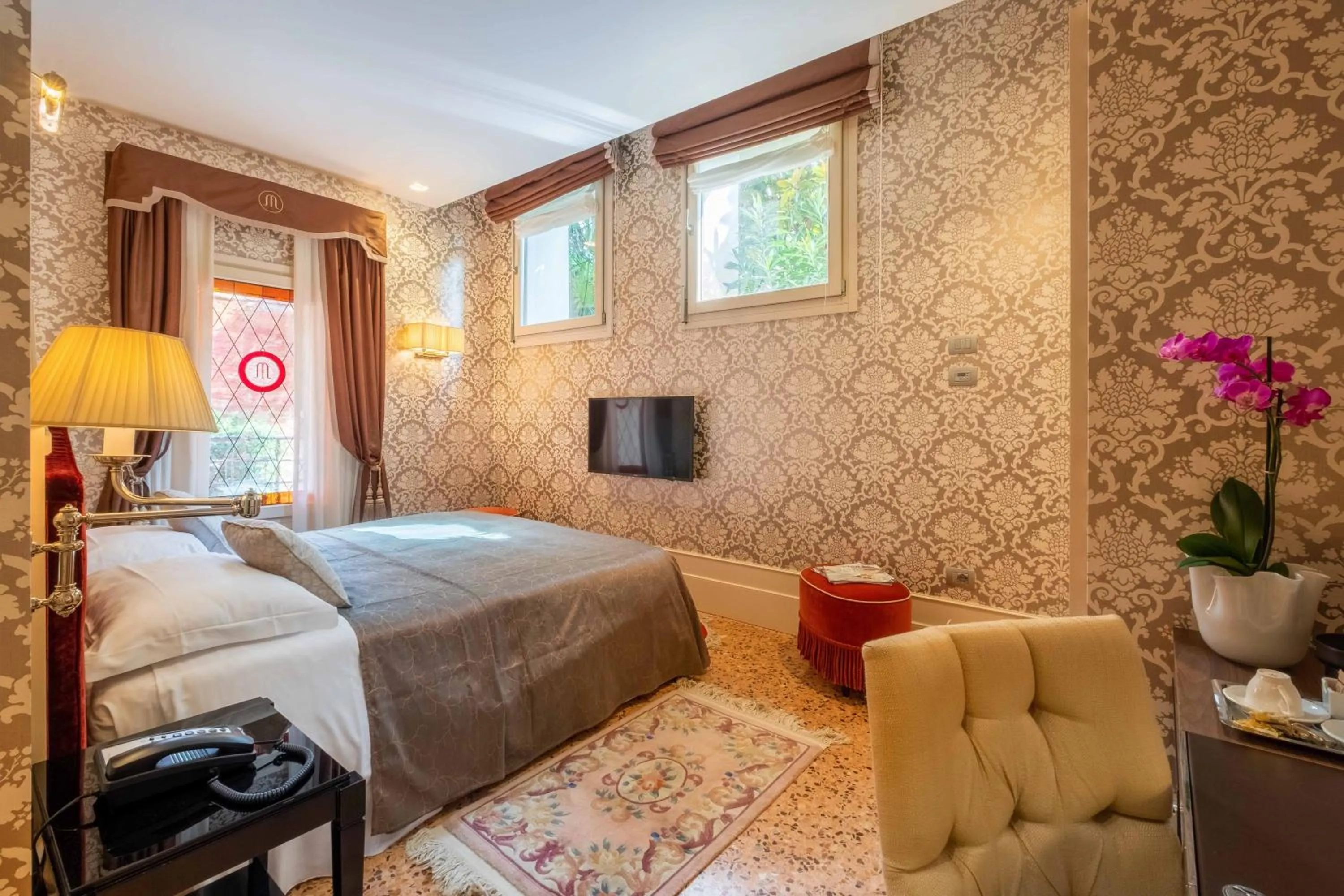 Bed in Hotel Moresco