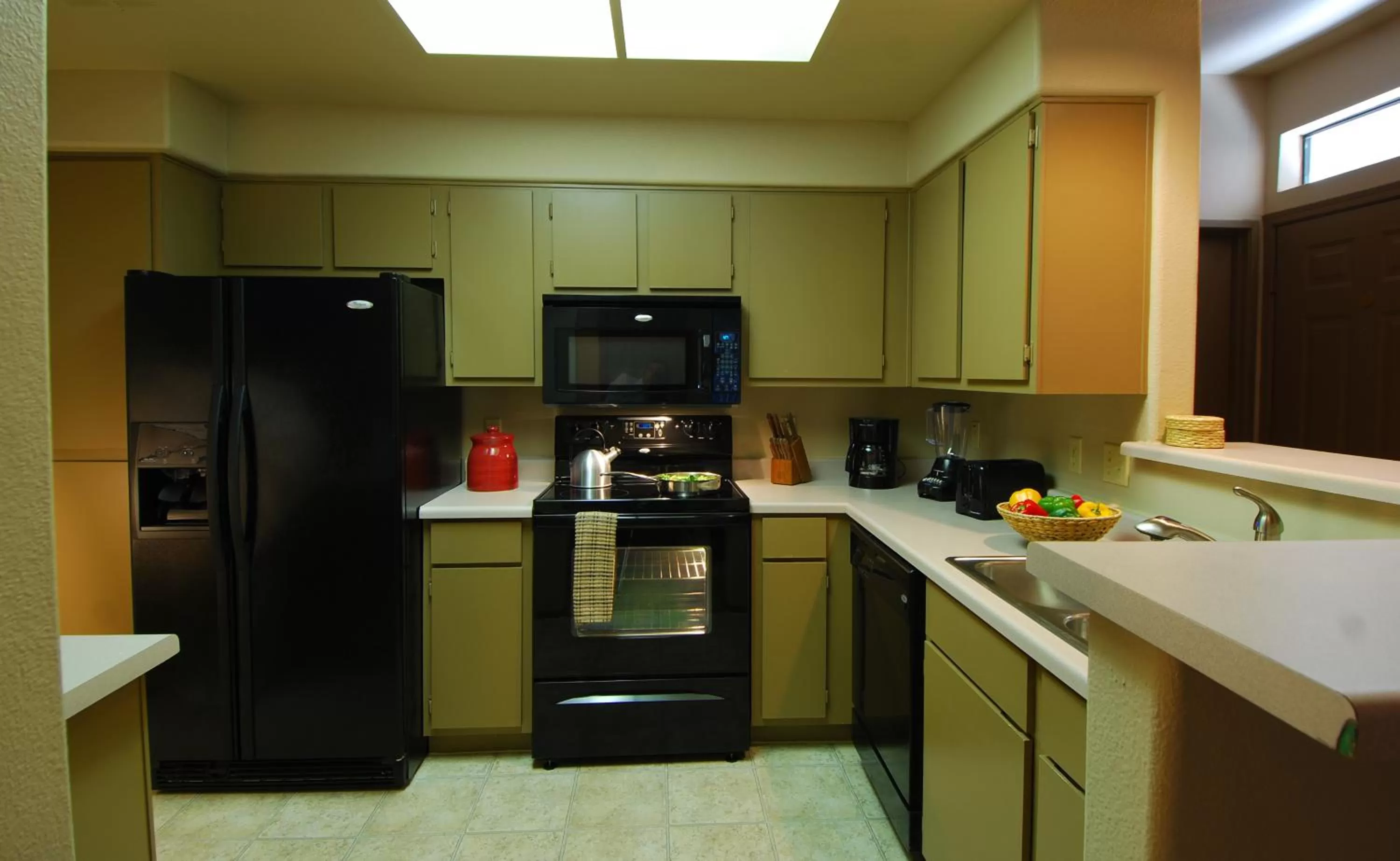 Kitchen or kitchenette in Raintree at Phoenix South Mountain Preserve