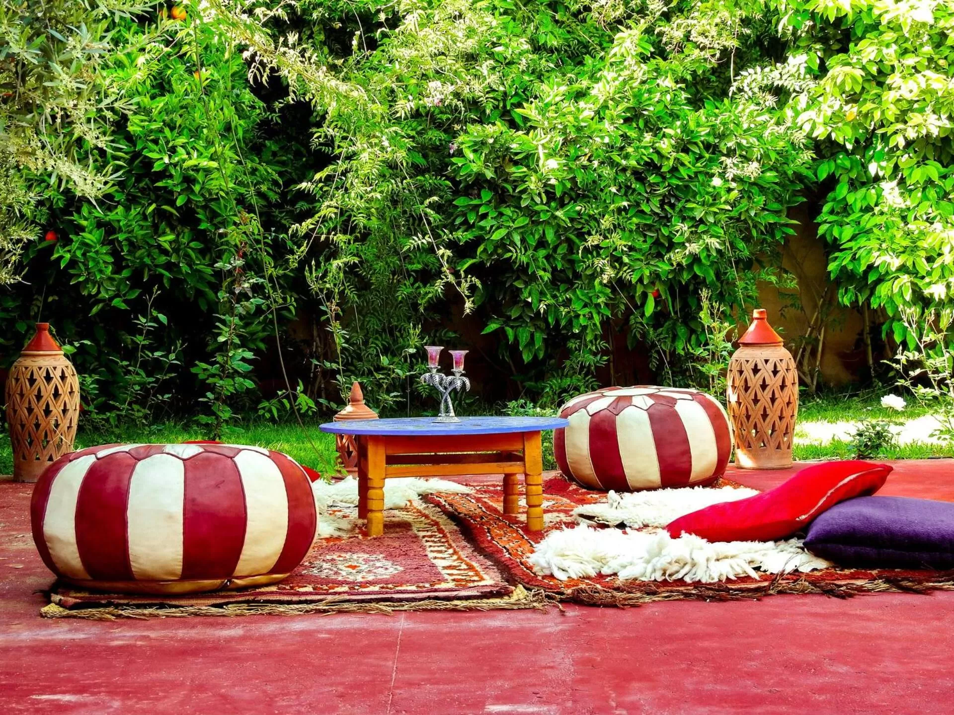 Patio, Garden in Le Bleu House