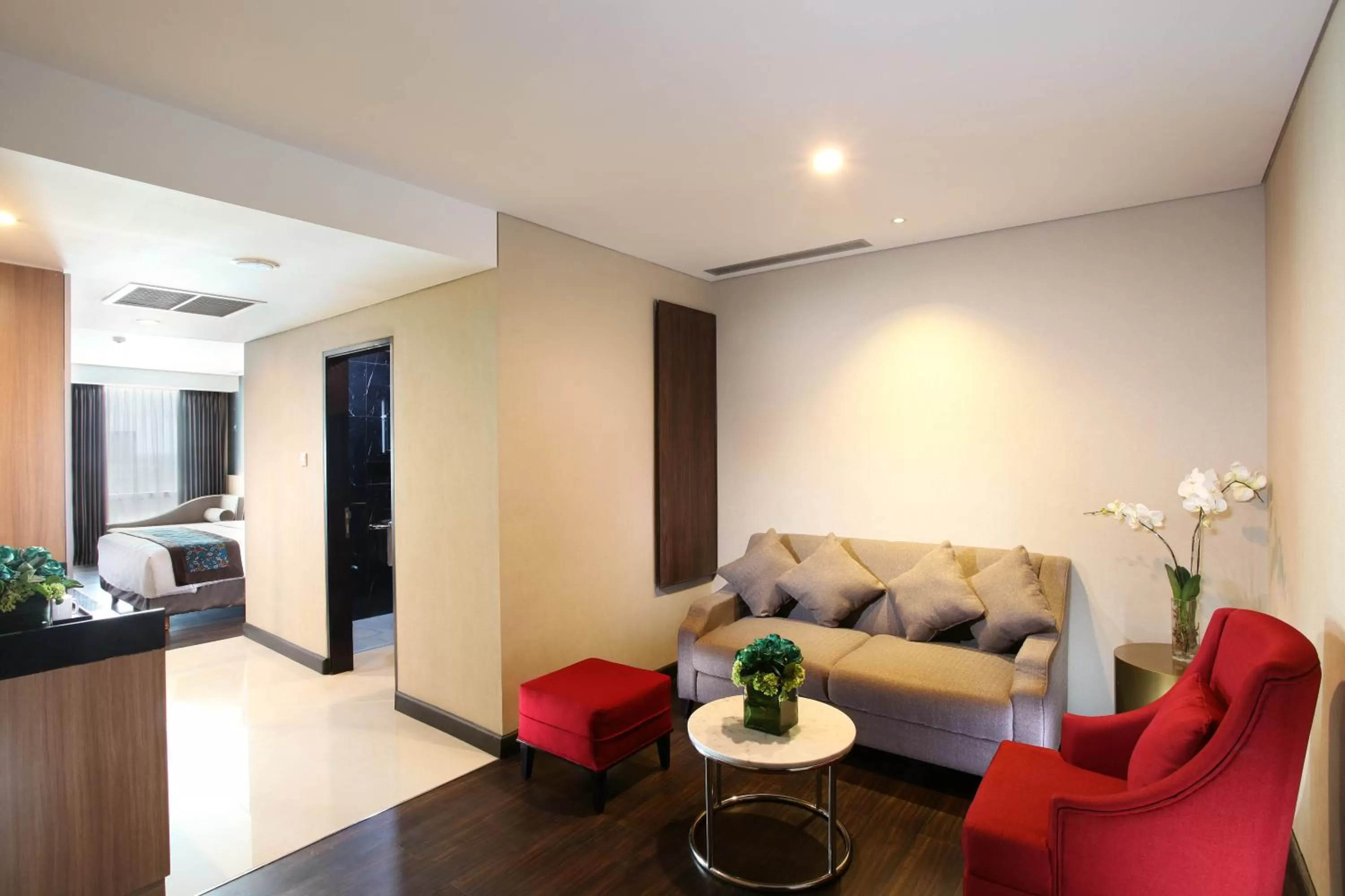 Living room in Swiss-Belhotel Airport Jakarta
