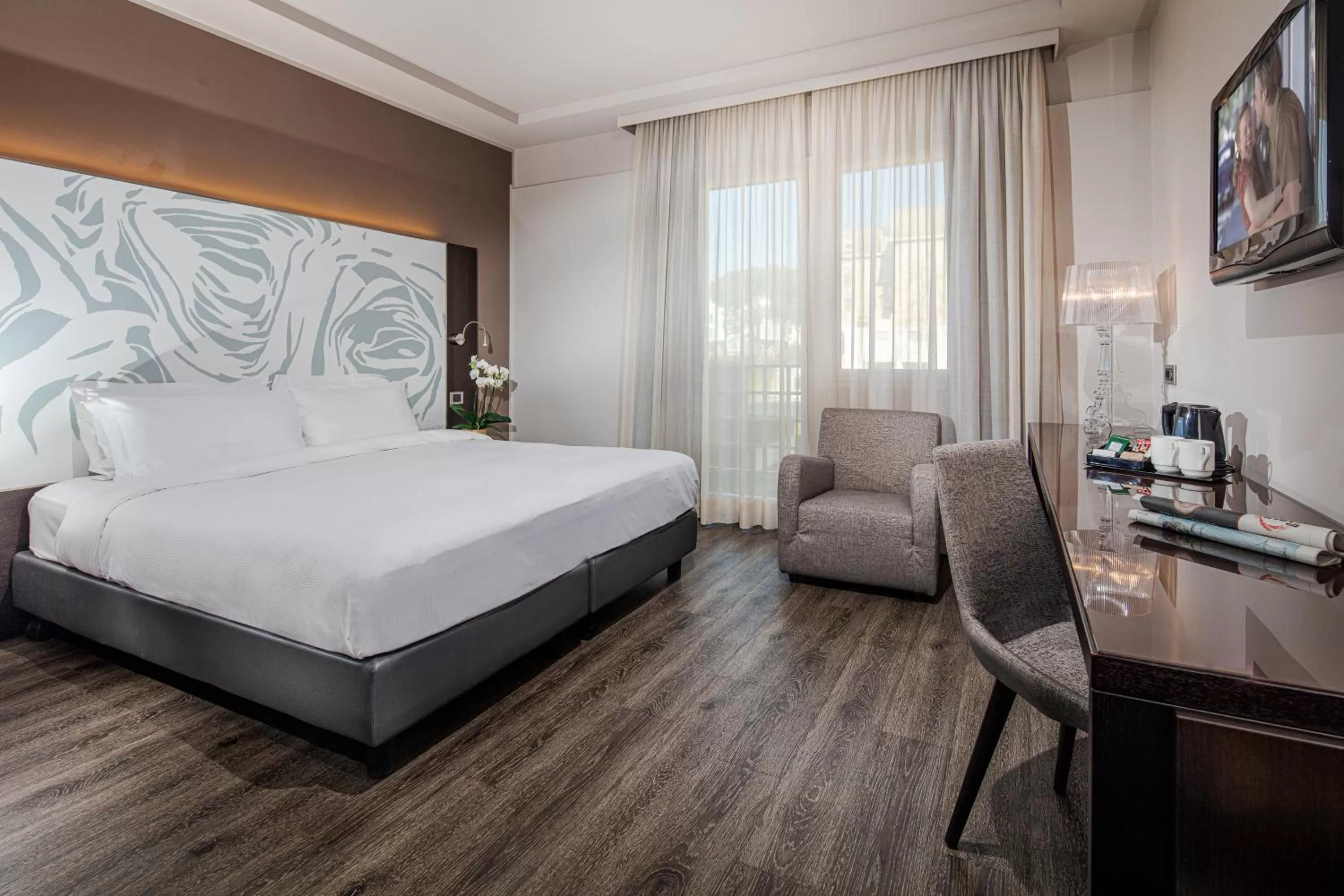 Shower, Bed in Hotel Franz