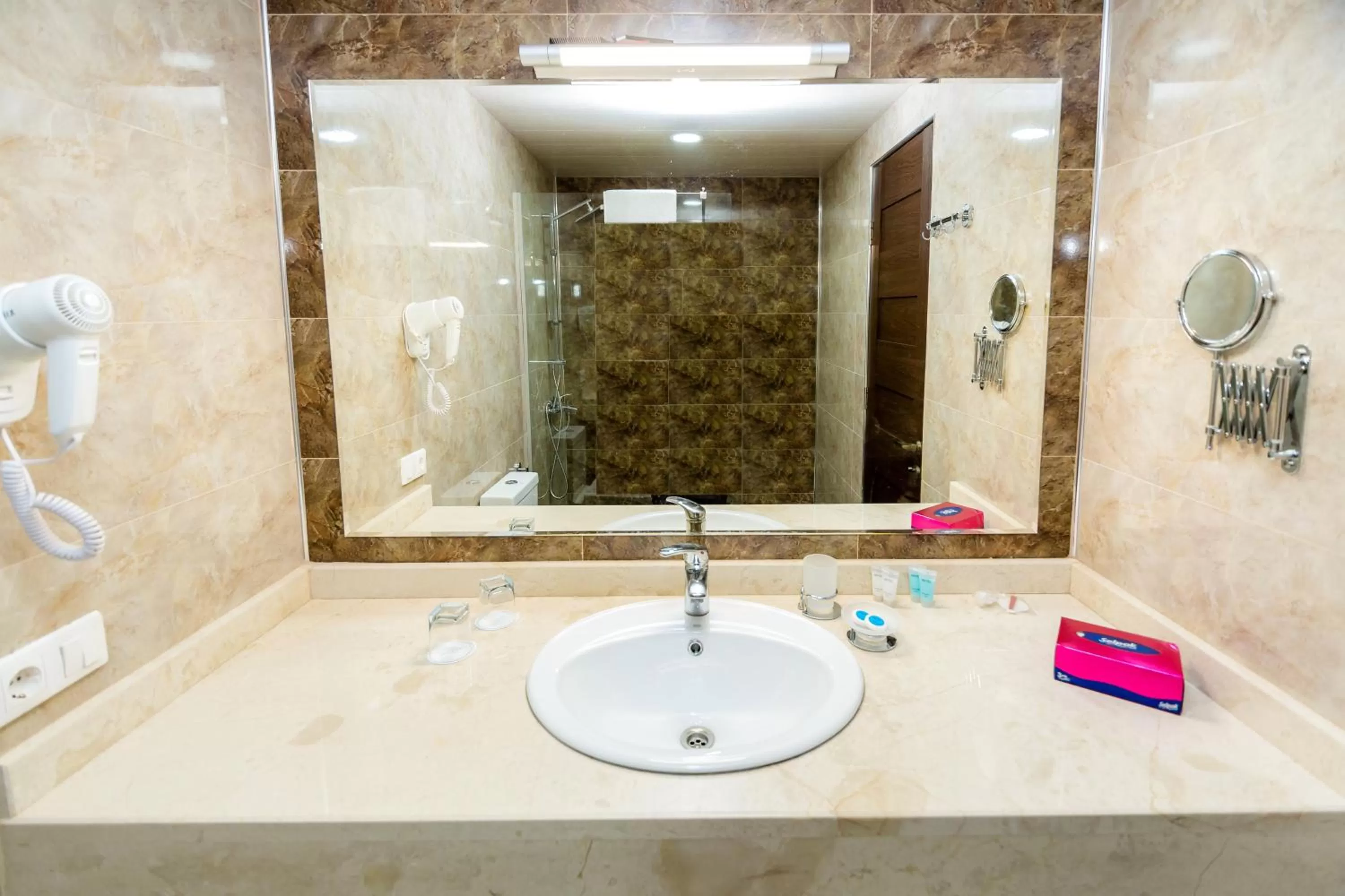 Bathroom in Elia Palace Hotel