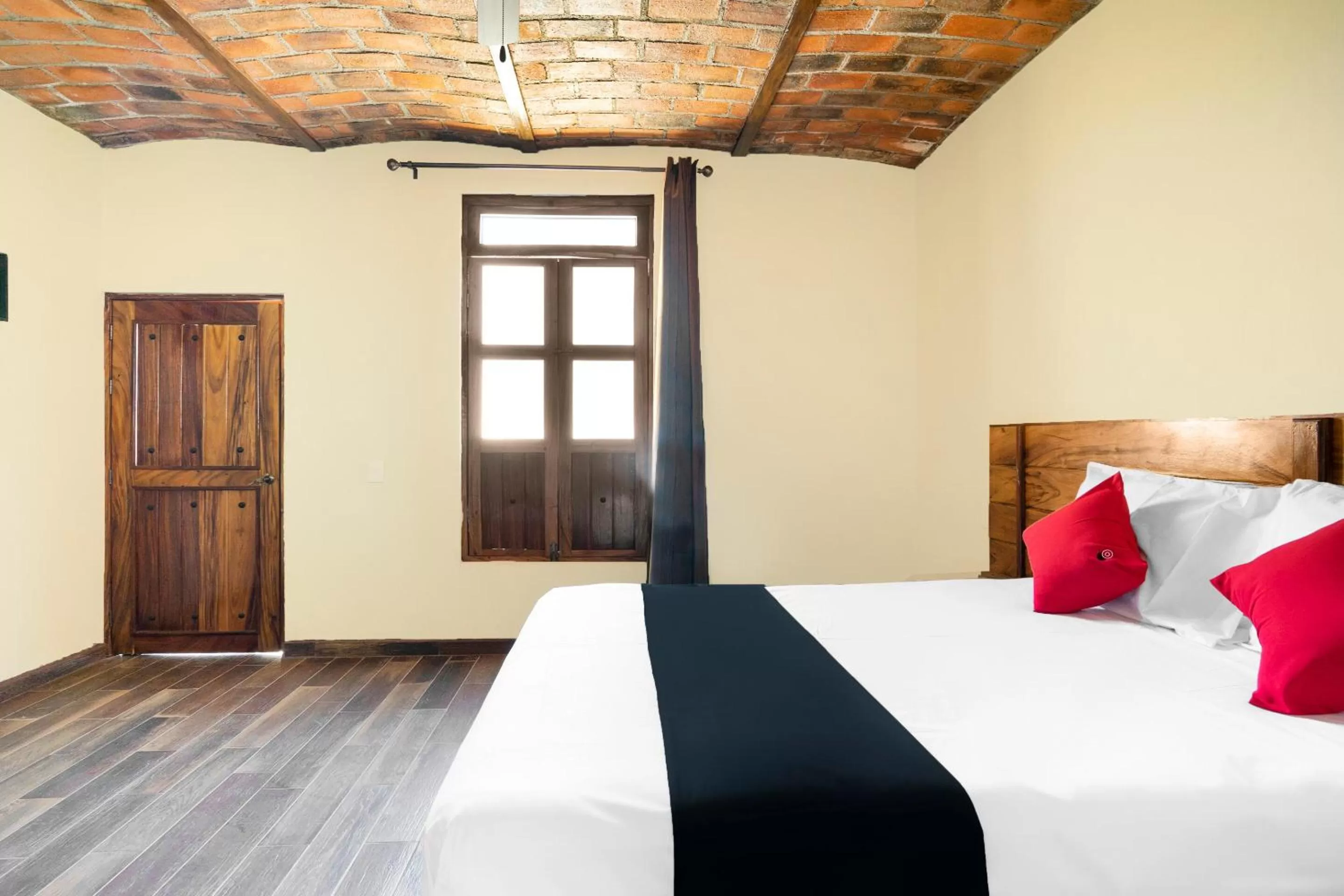 Bedroom, Bed in Collection O Hotel Monte Agave