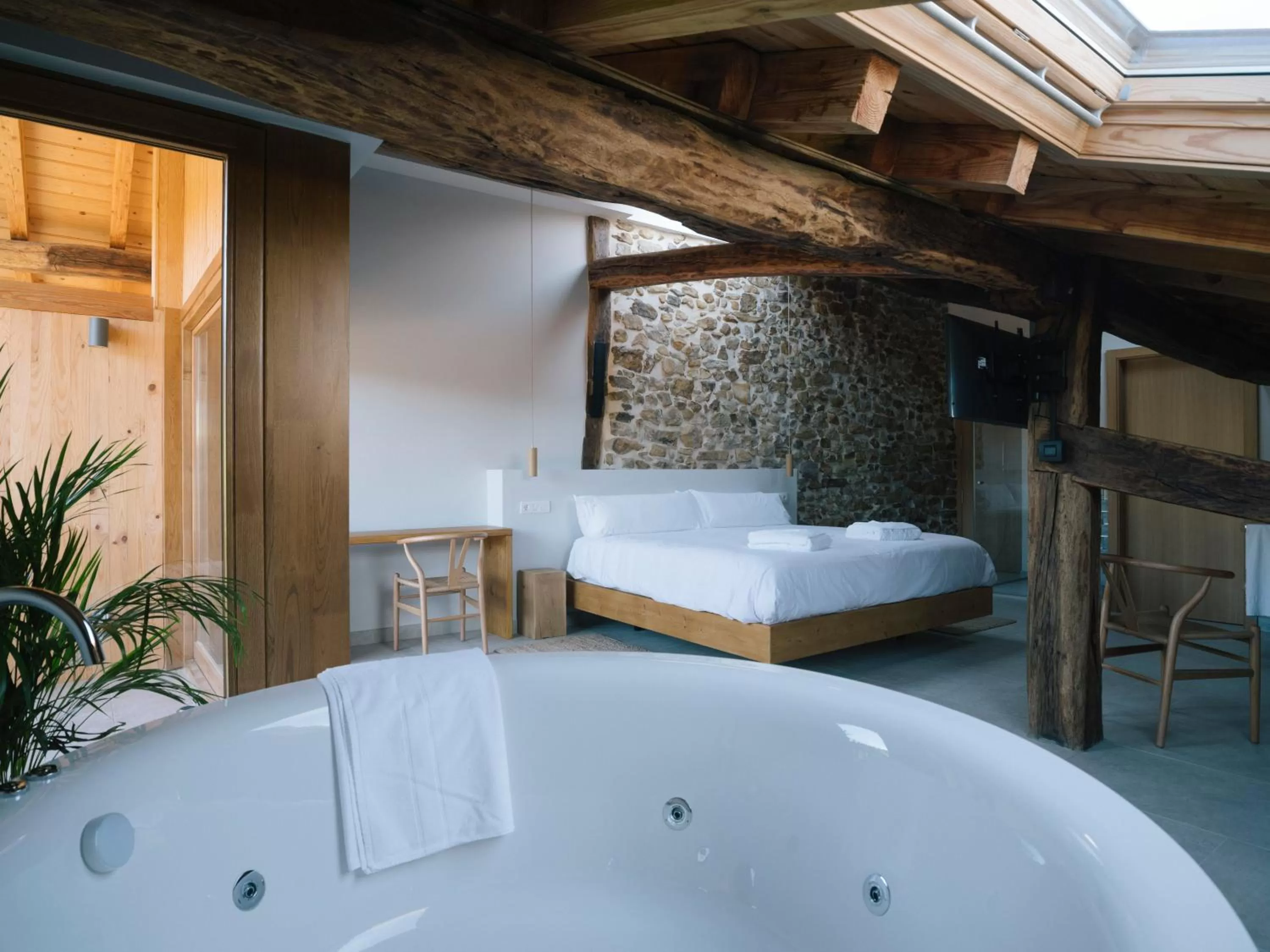 Bathroom, Bed in Hotel Nafarrola - Gastronomy & Wine