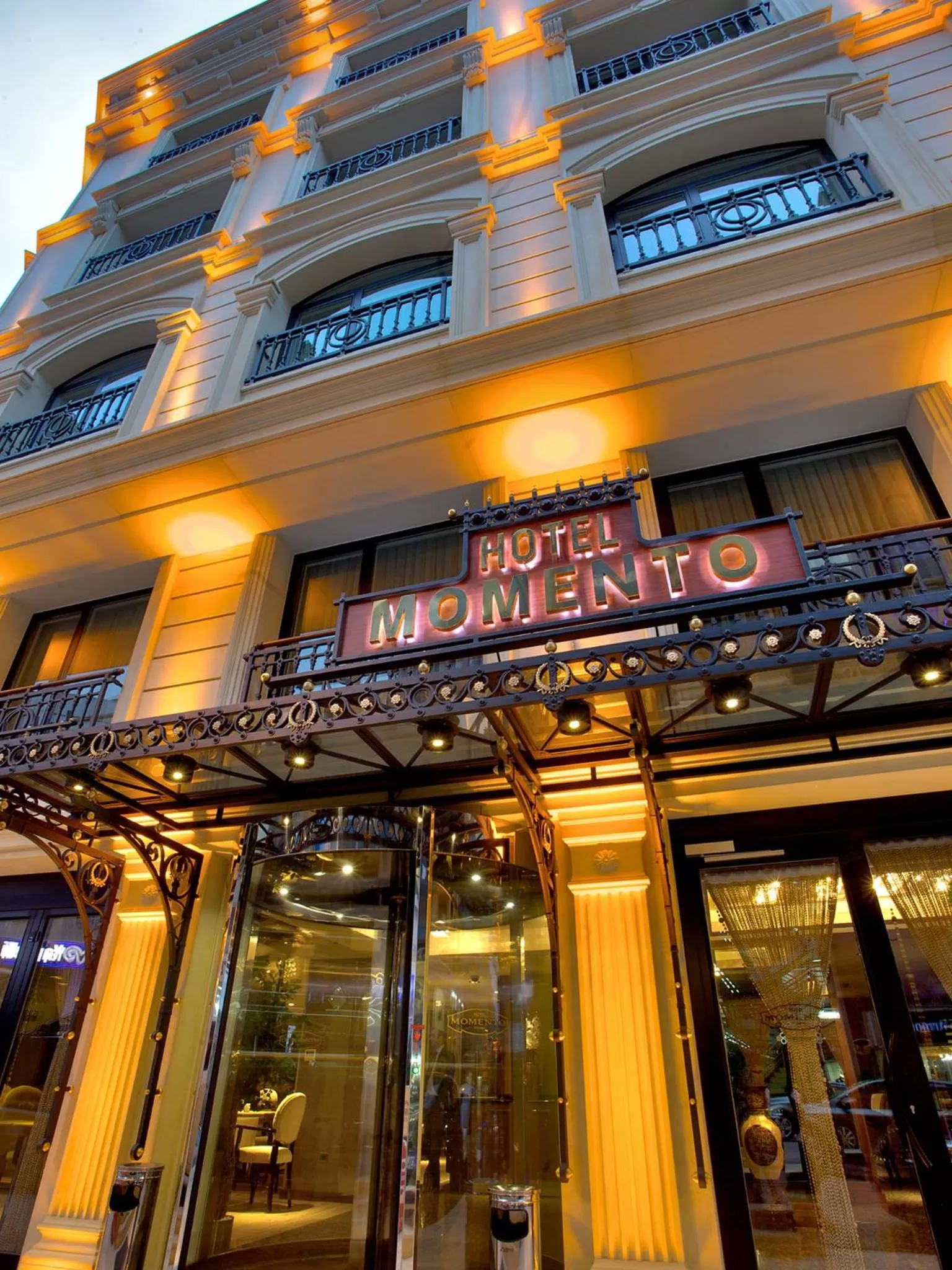 Facade/entrance in Hotel Momento - Special Category