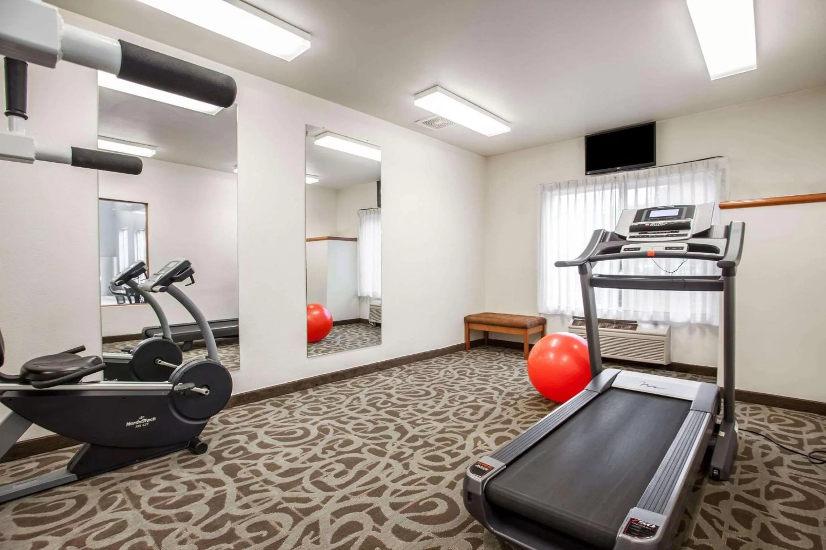 Fitness centre/facilities in Quality Inn & Suites Federal Way - Seattle