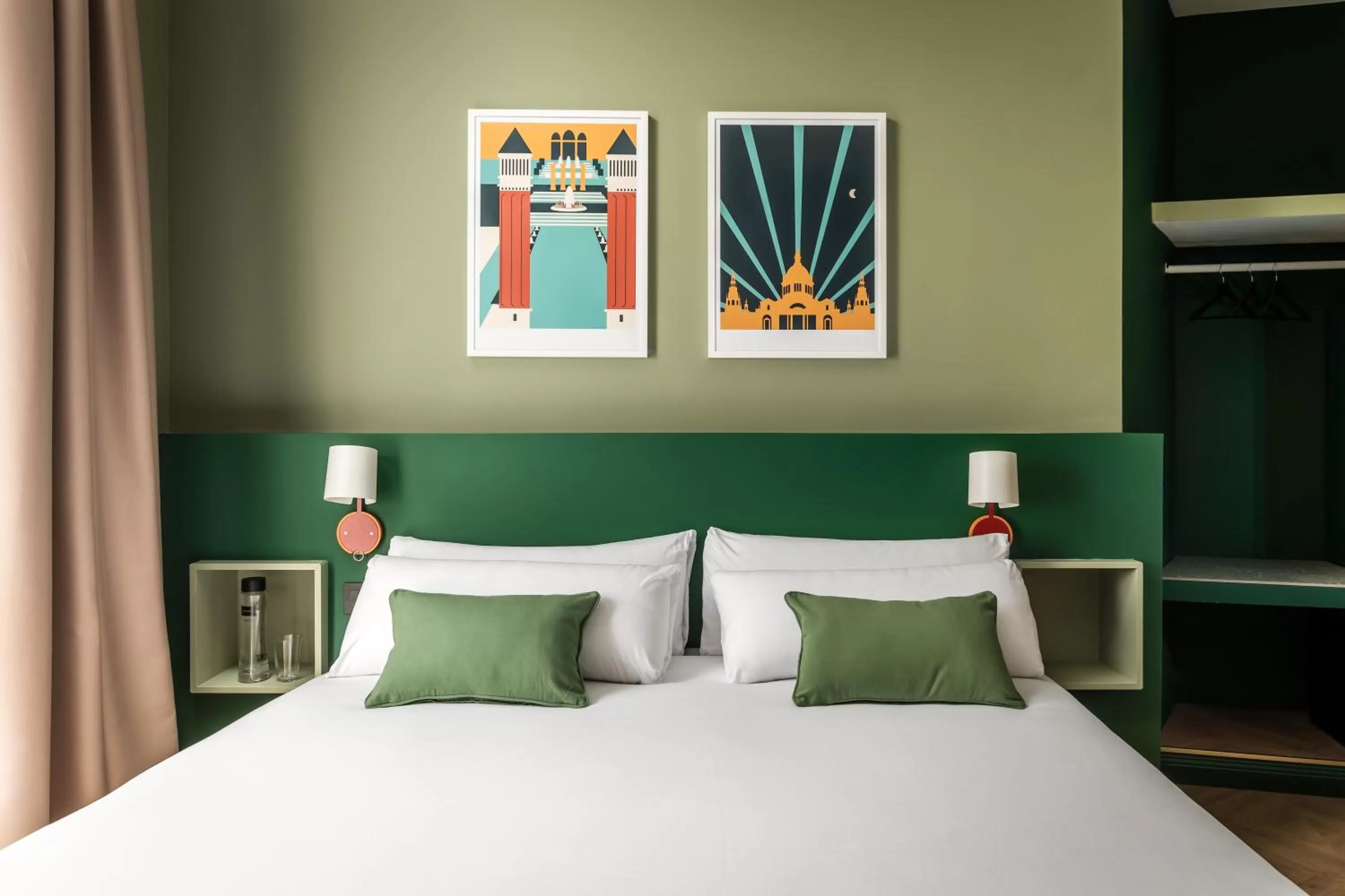 Bed in BYPILLOW Twenty