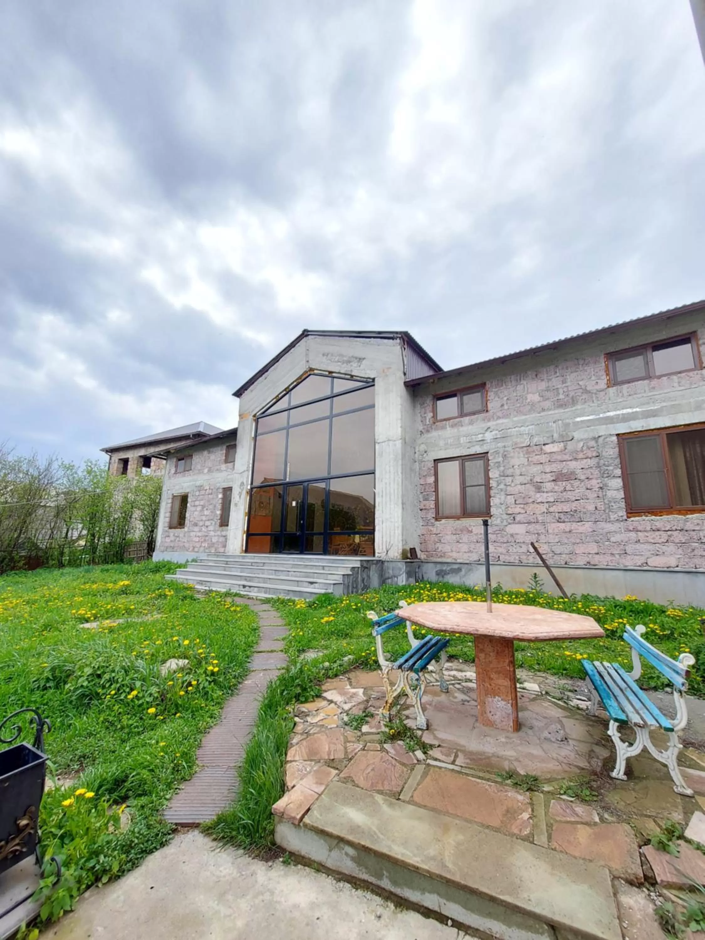 Property Building in B&B Odzun